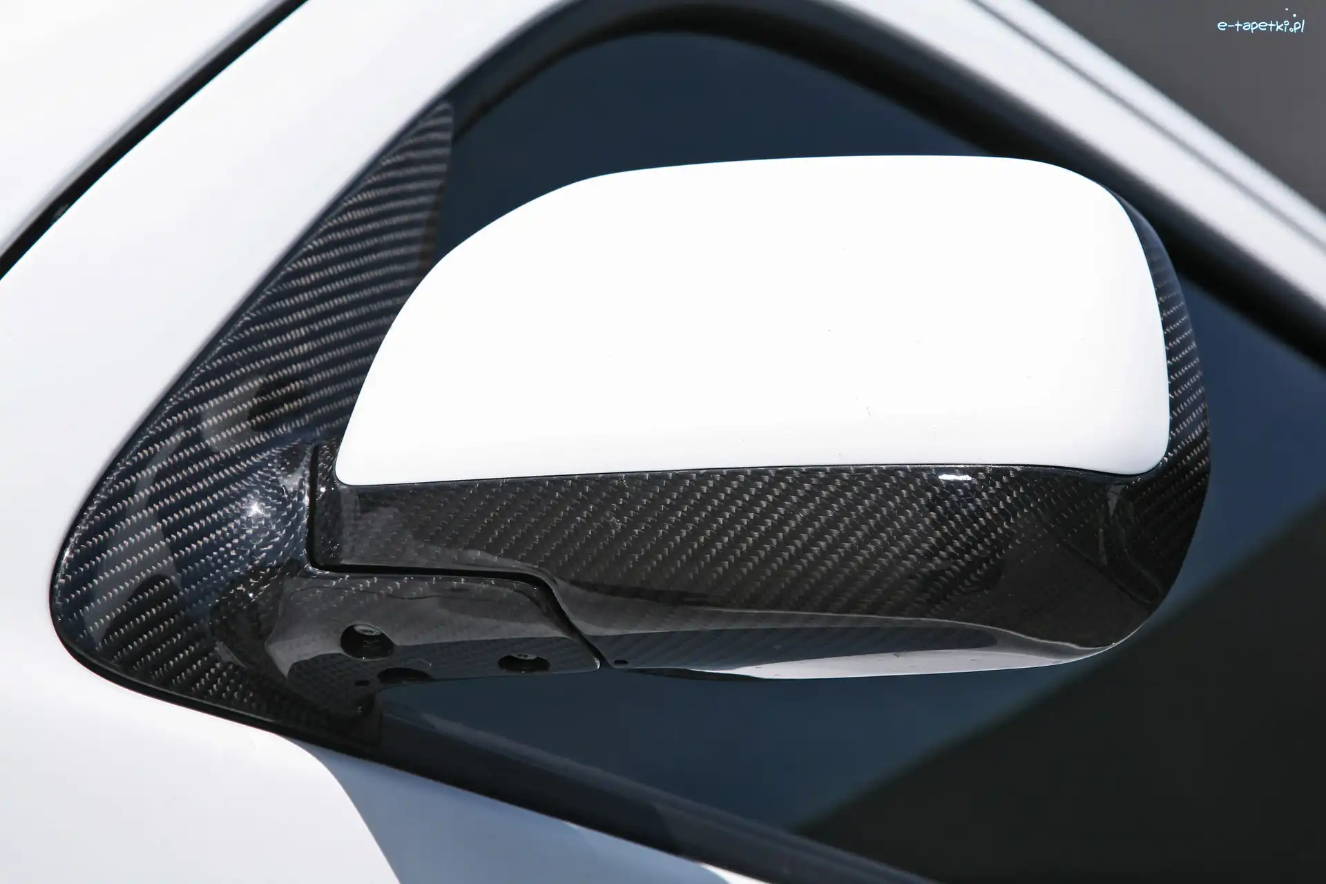 Carbon, Lusterko, Daihatsu Materia