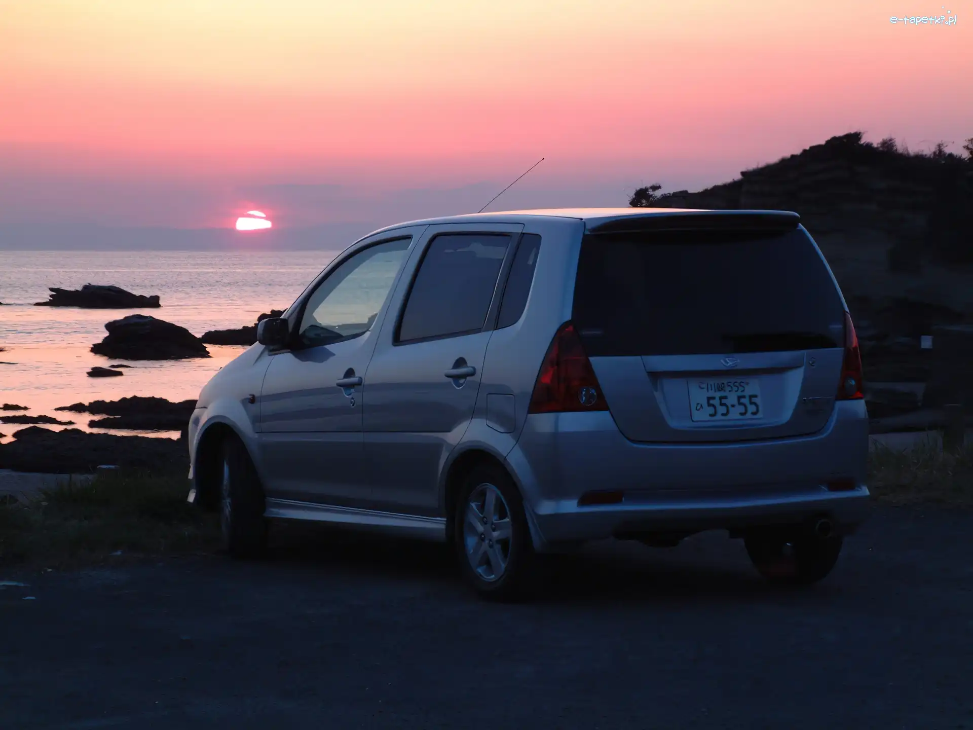 Słońca, Zachód, Daihatsu YRV