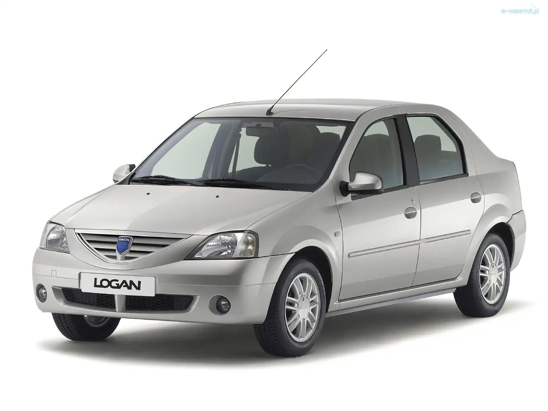 Atrapa, Dacia Logan, Przód
