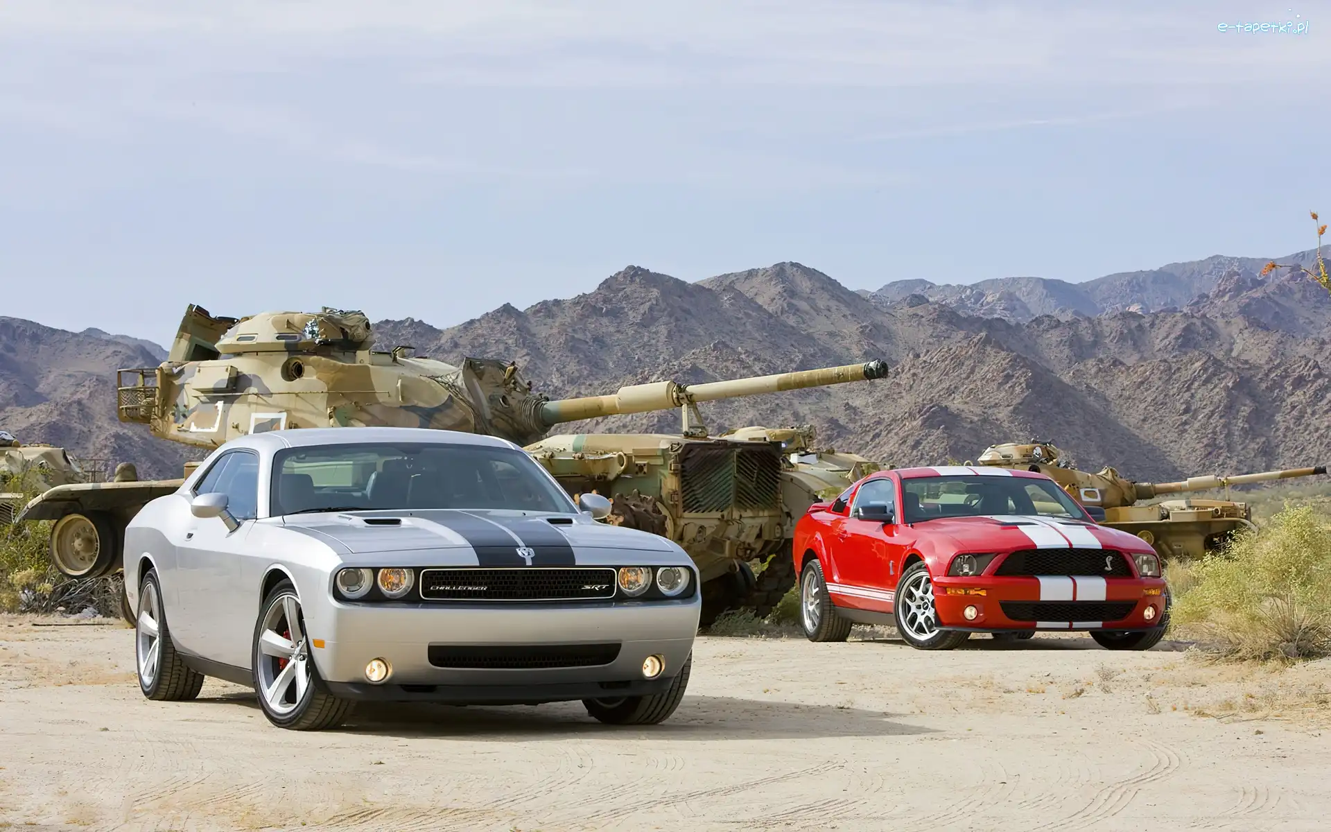 Czołg, Mustang, Dodge Challenger
