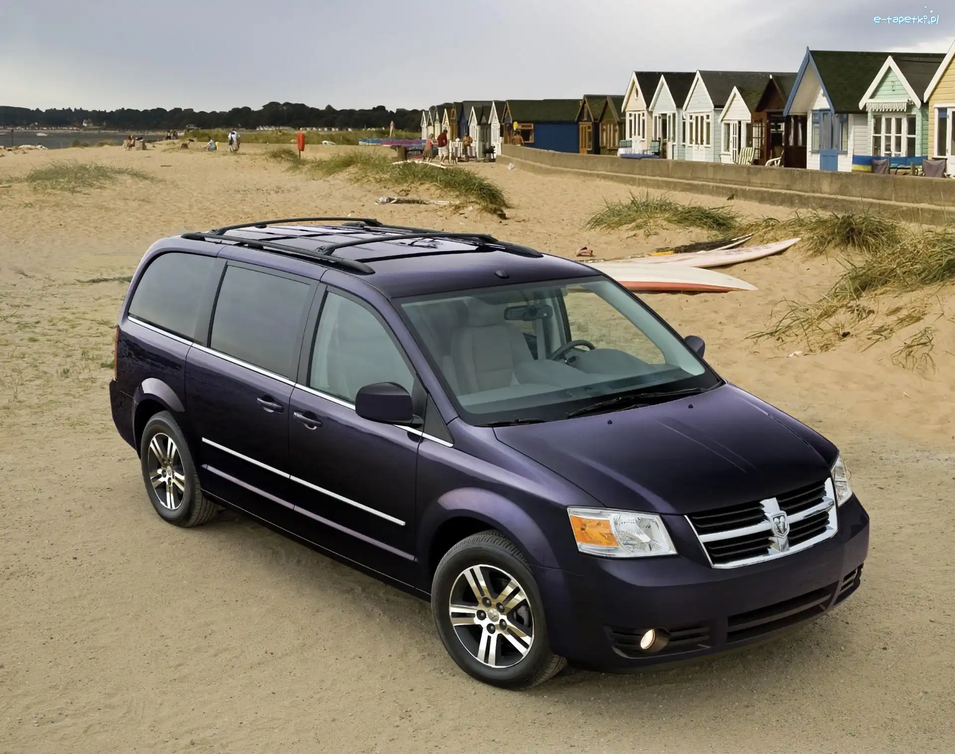 Plaża, Domki, Dodge Caravan