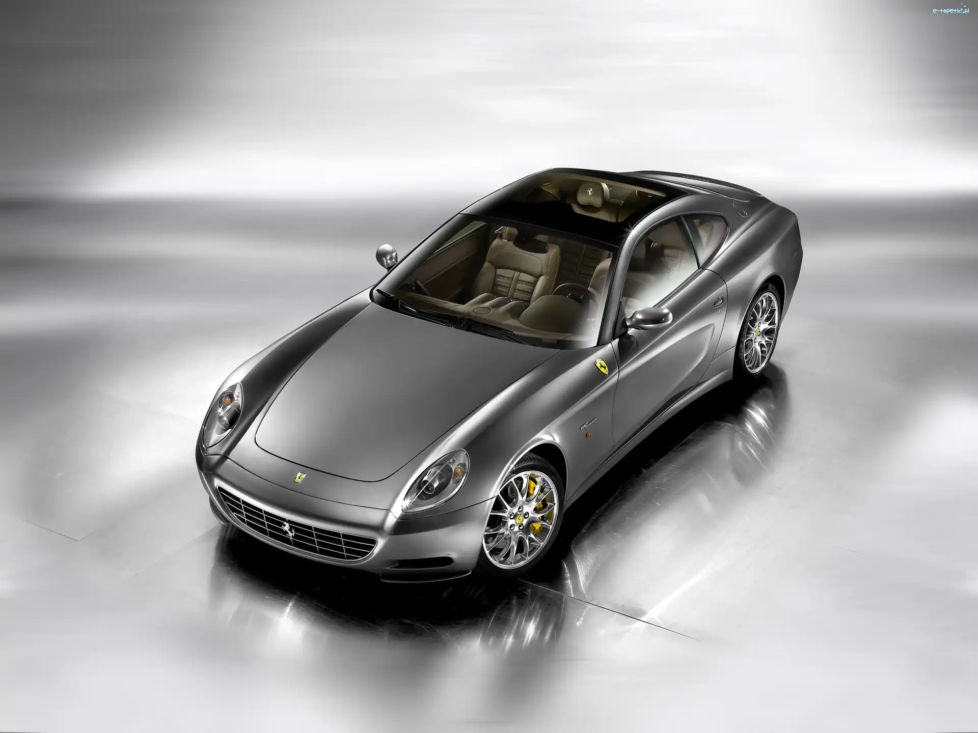 Maska, Ferrari 612 Scaglietti, Grafitowe