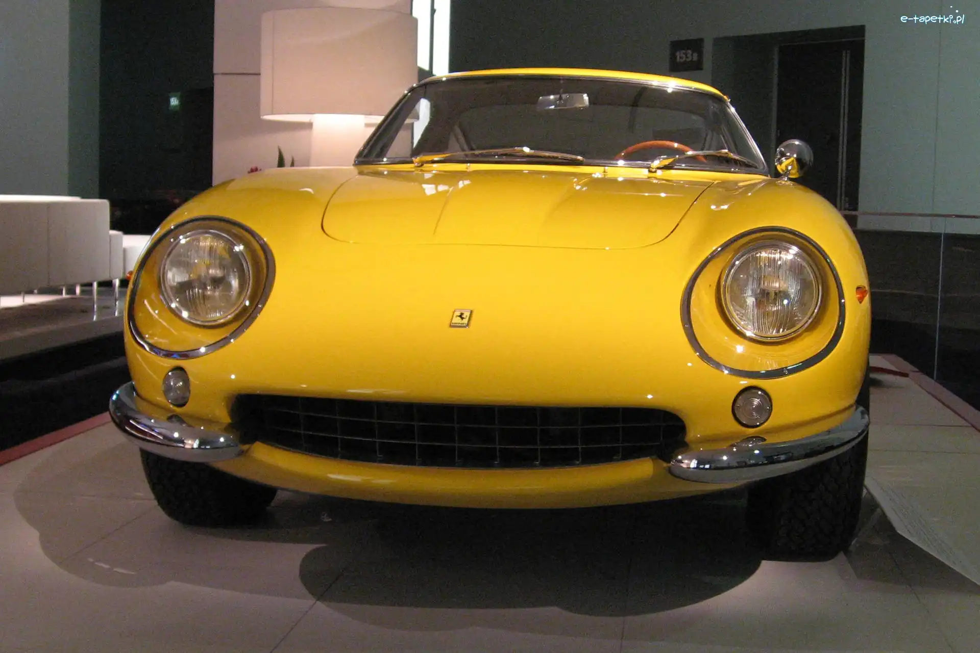 Uśmiech, Atrapa, Ferrari 275