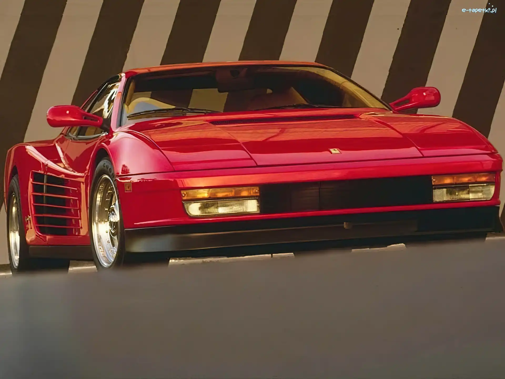 Światła, Ferrari Testarossa, Przód