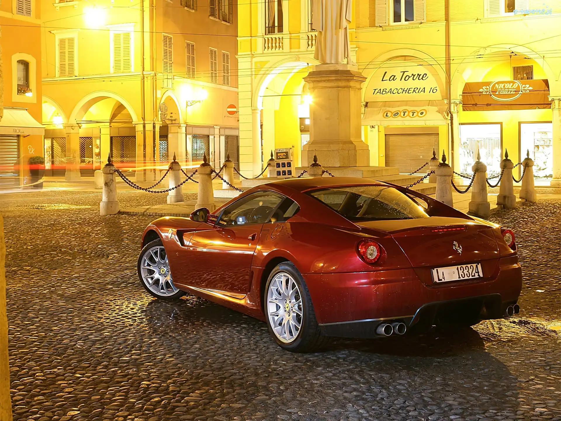 Starówka, Ferrari 599