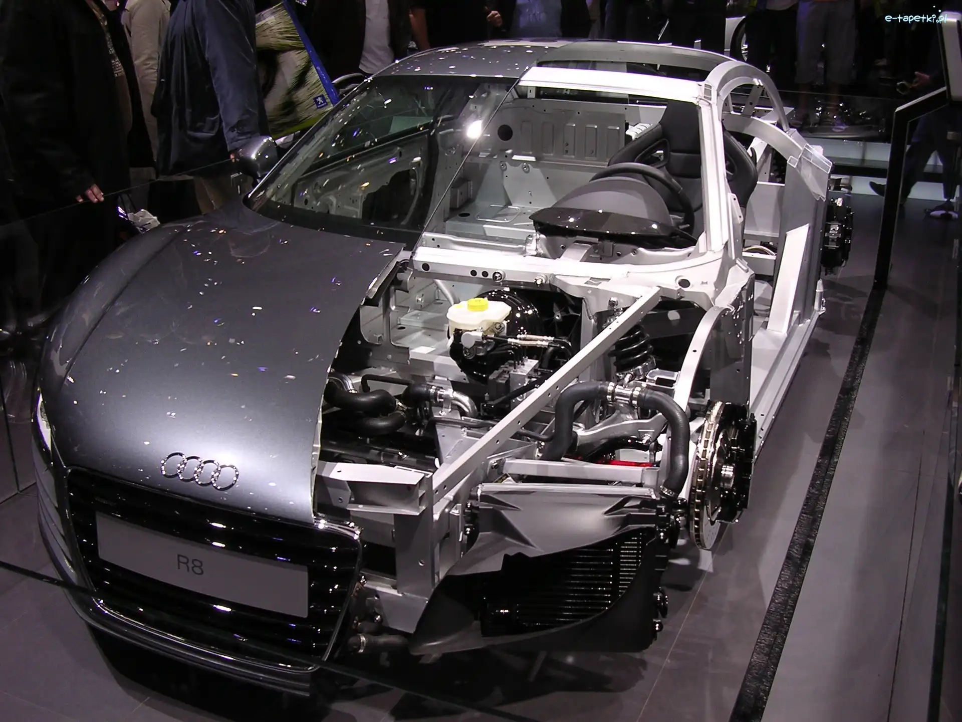 Przekrój, Audi R8, Konstrukcja