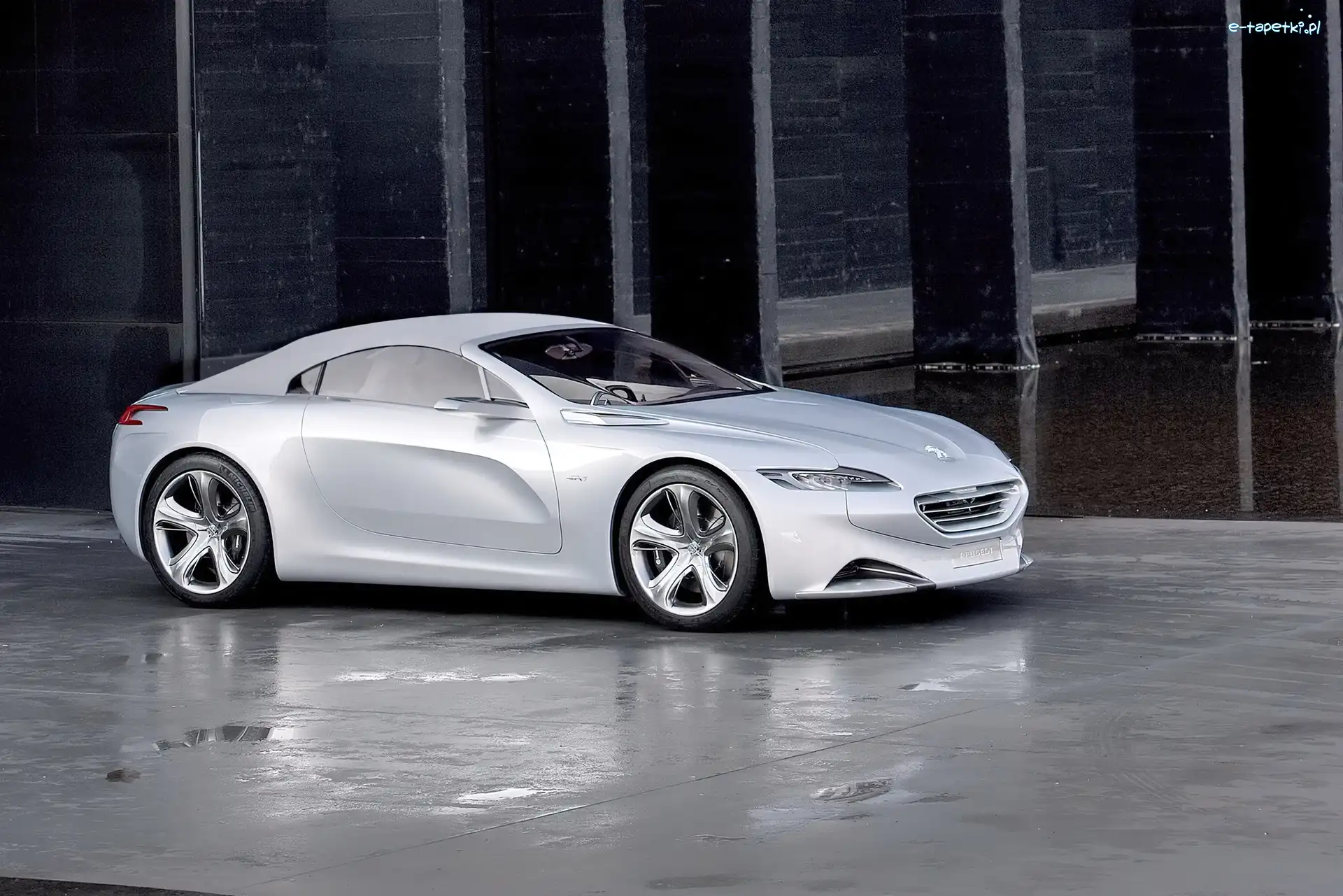 Futurystyczna, Nadwozia, Linia, Peugeot SR1