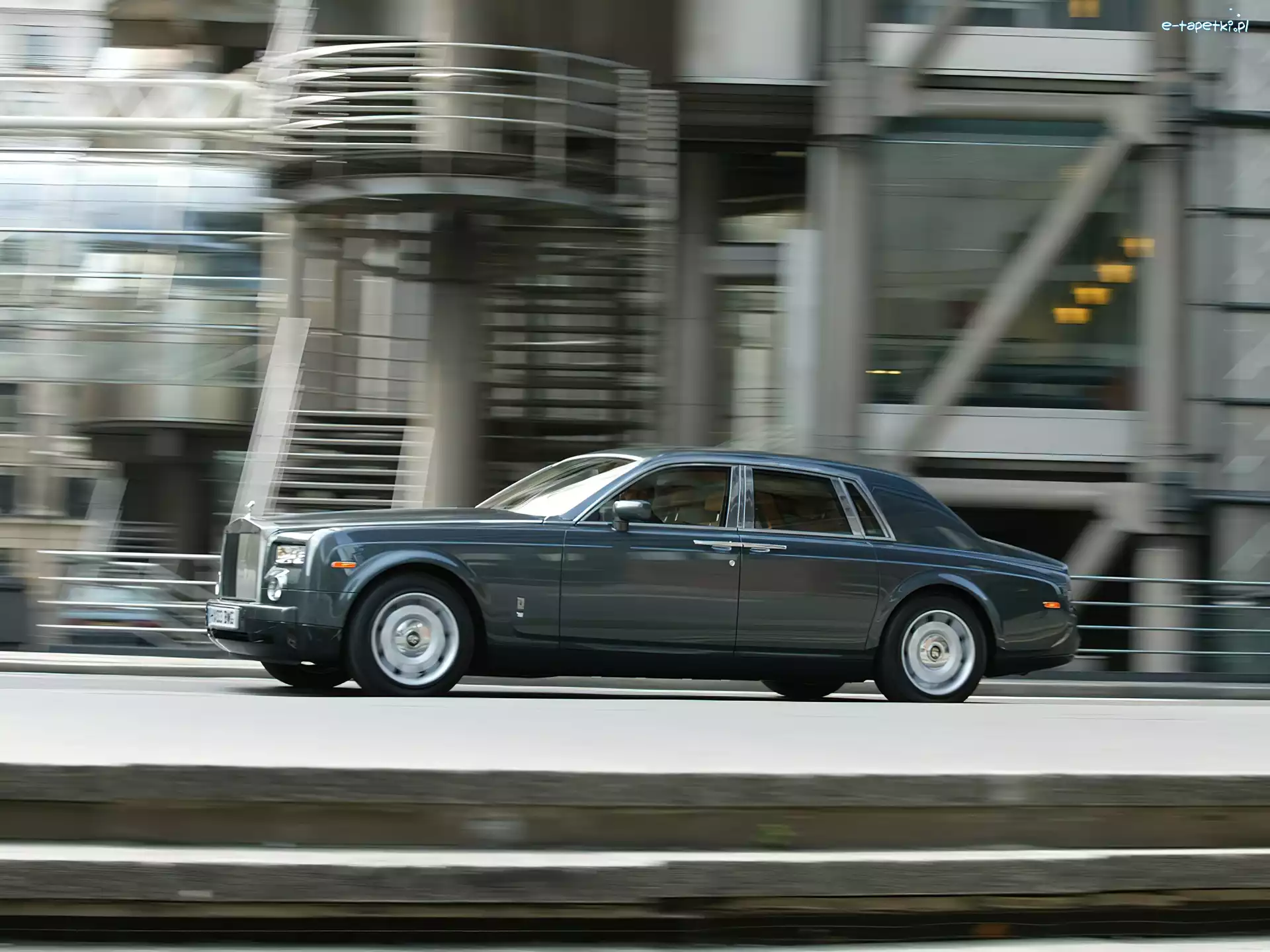 Jezdny, Układ, Rolls-Royce Phantom