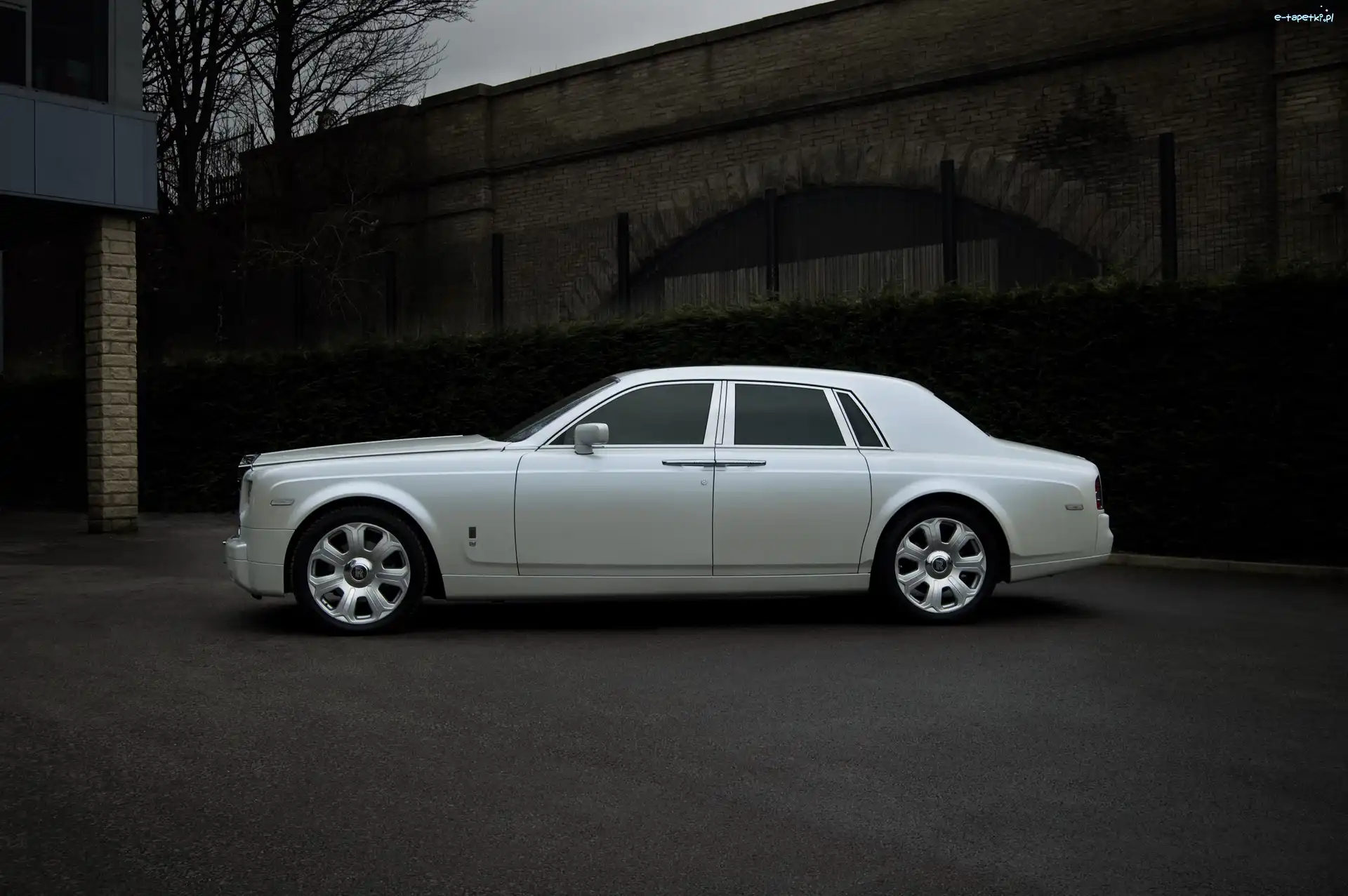 Linia, Rolls-Royce Phantom, Elegancki