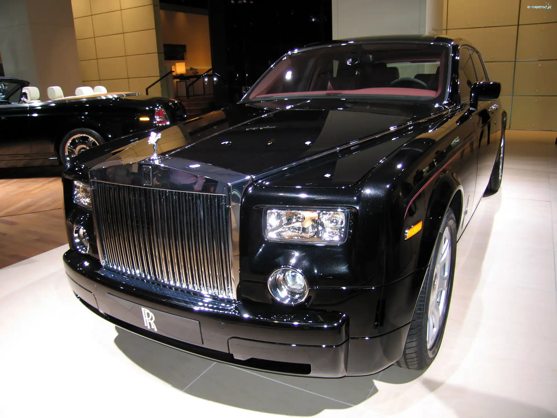 Maska, Rolls-Royce Phantom, Dealer