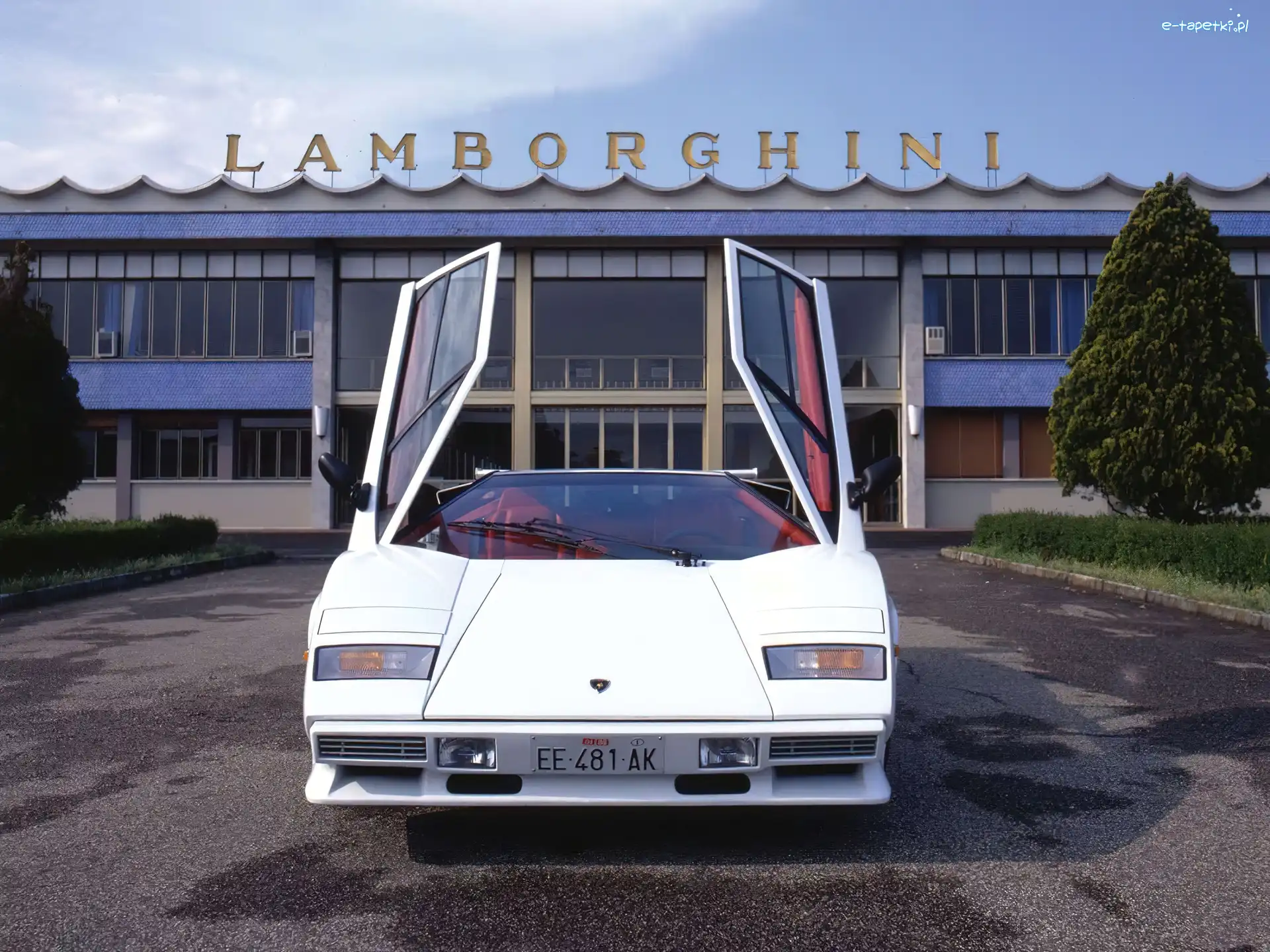 Countach, Lamborghini, Fabryka