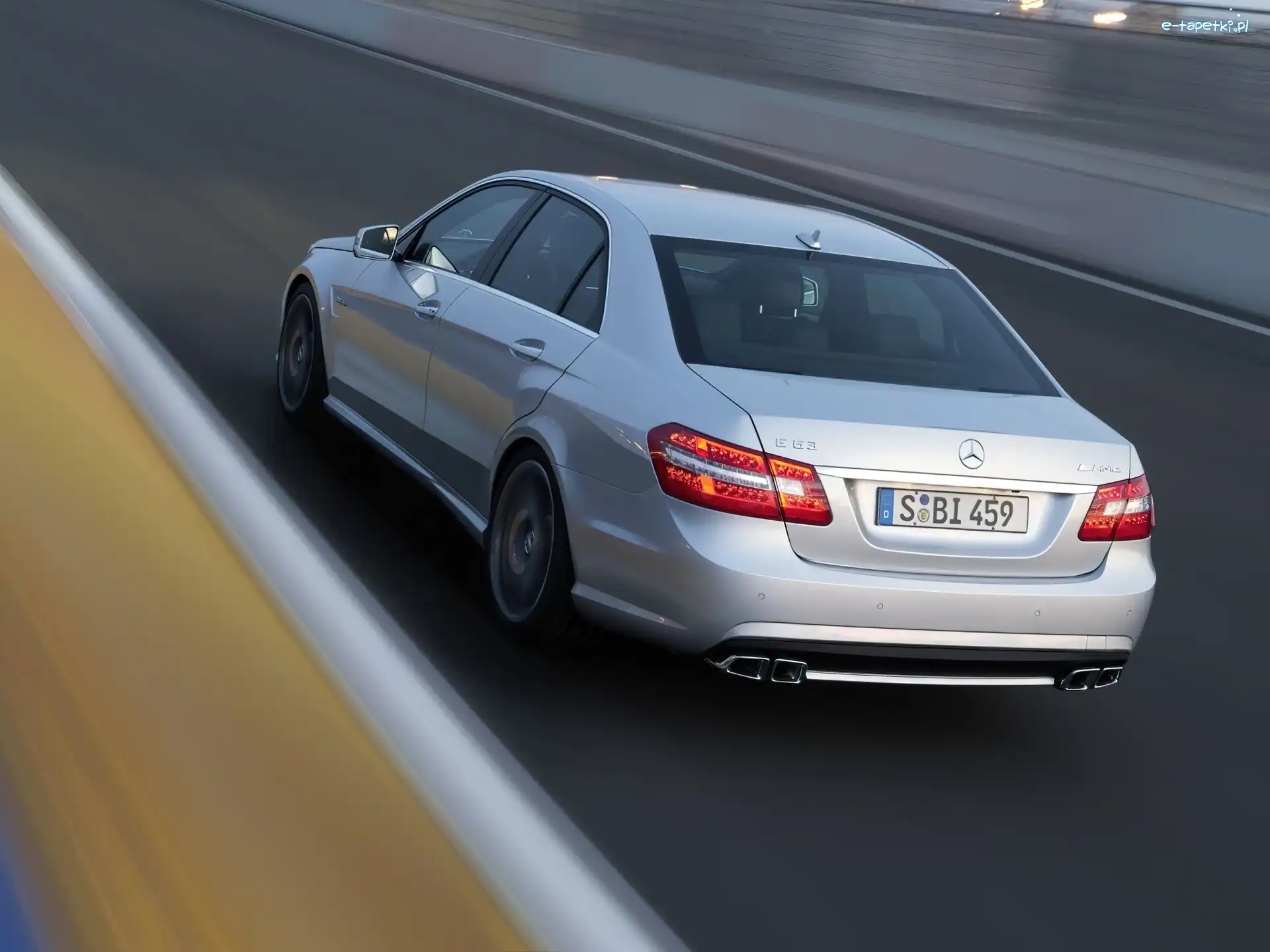 Limuzyna, Mercedes Benz E 63 AMG