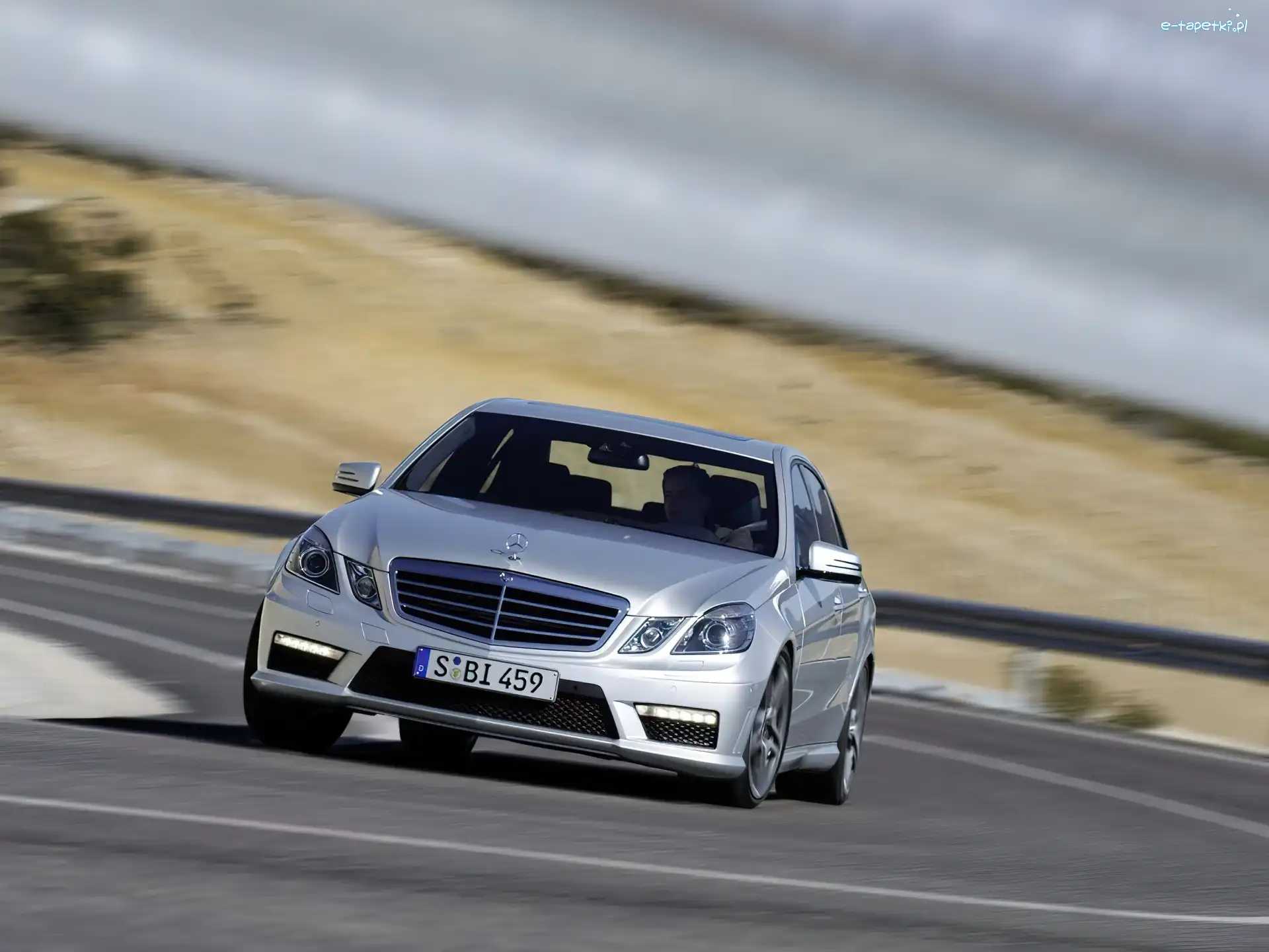 Zakręt, Mercedes Benz E63