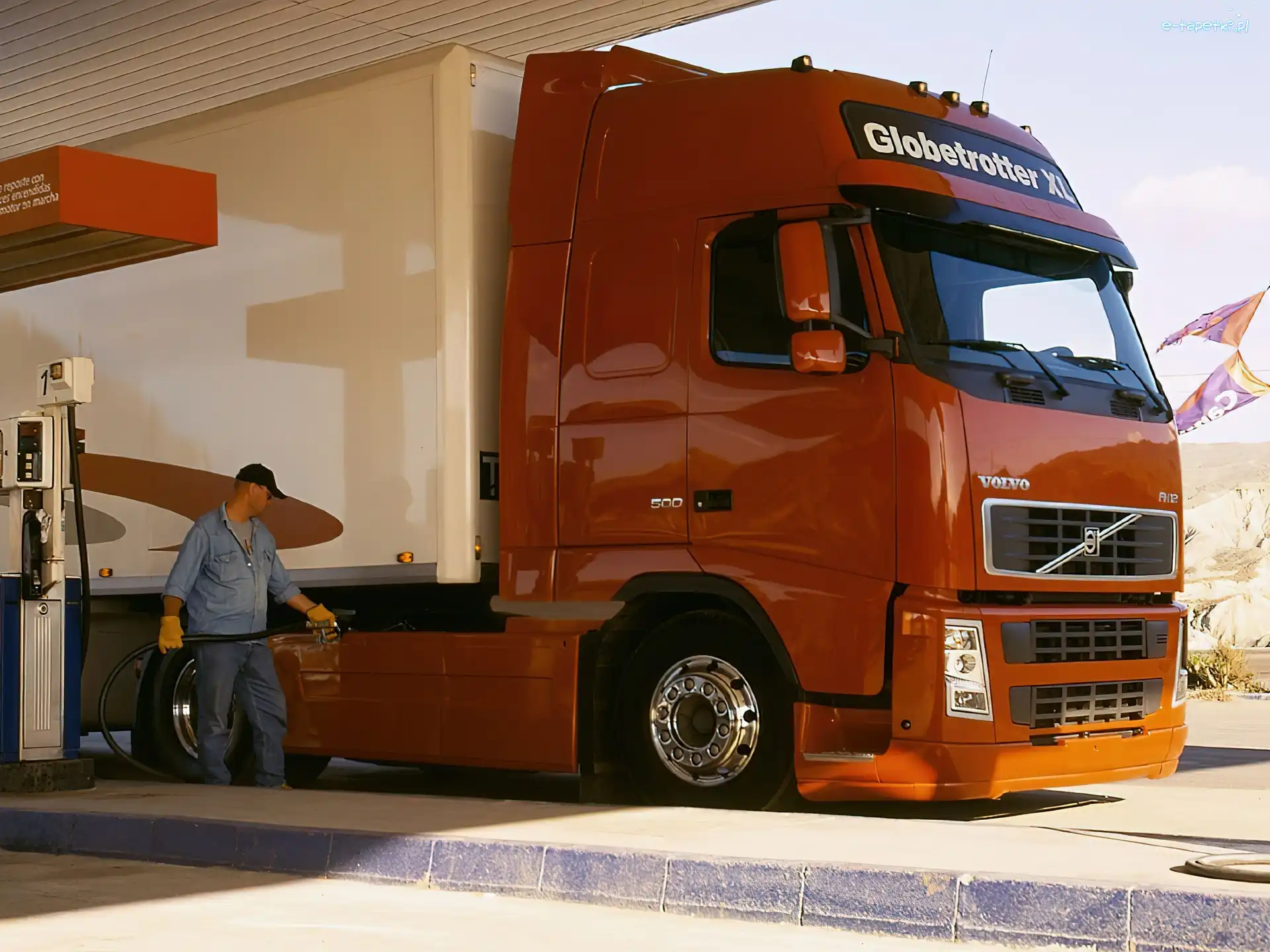 Ciągnik i Przyczepa, Ciężarówka Volvo