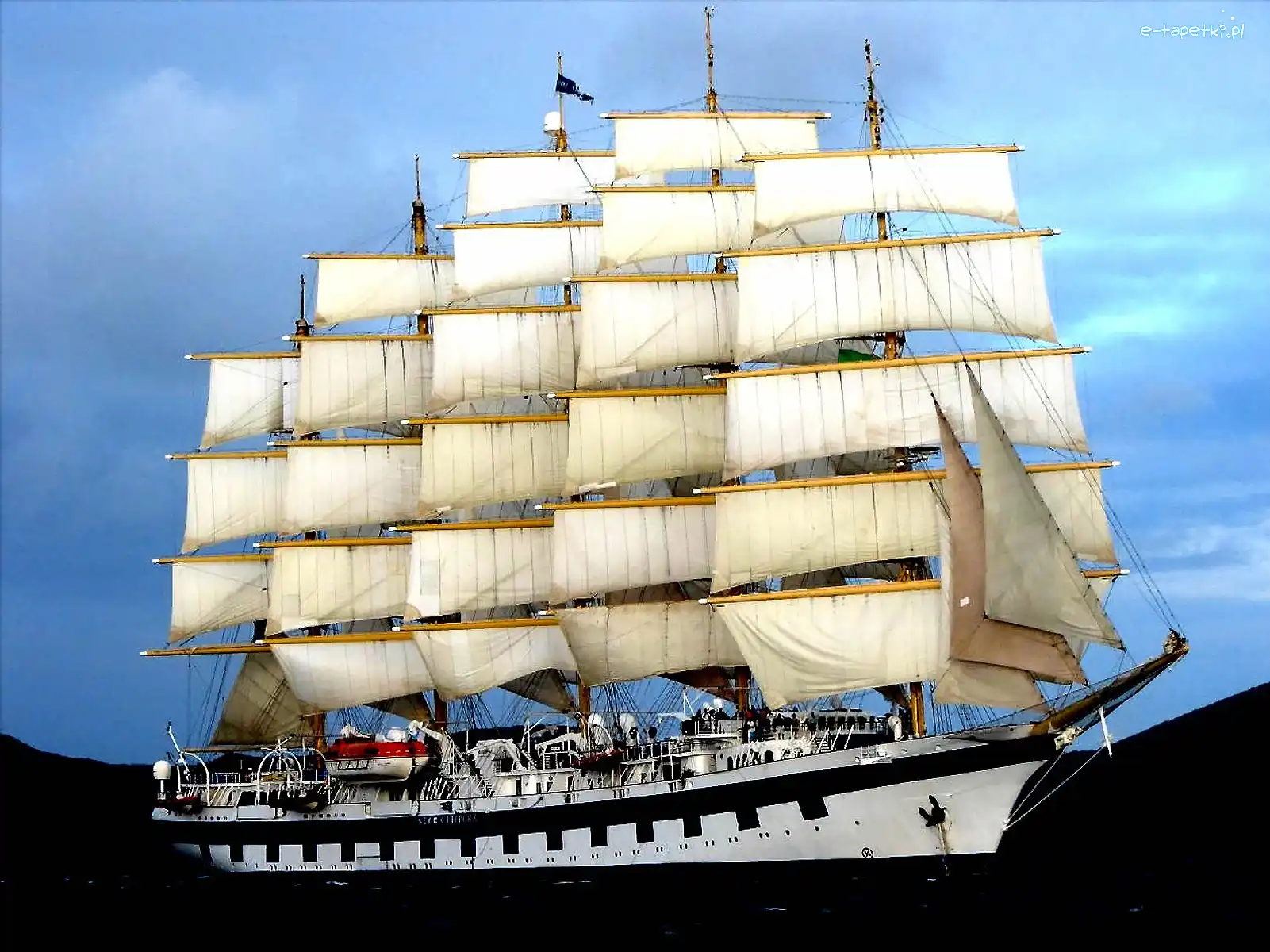Royal Clipper, Żaglowiec