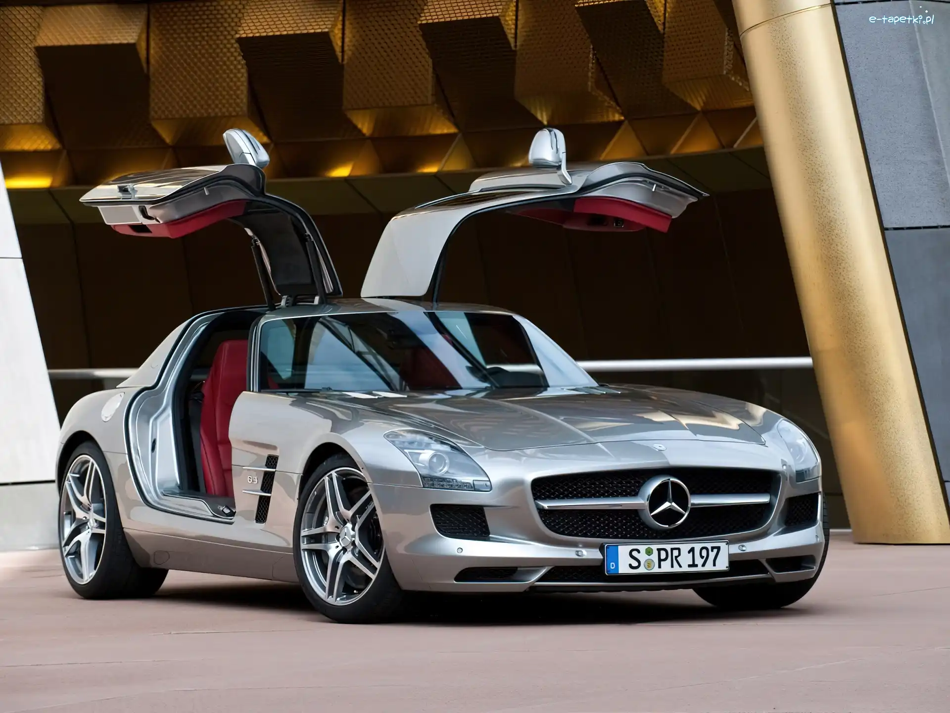 Skóry, Czerwone, Mercedes Benz SLS