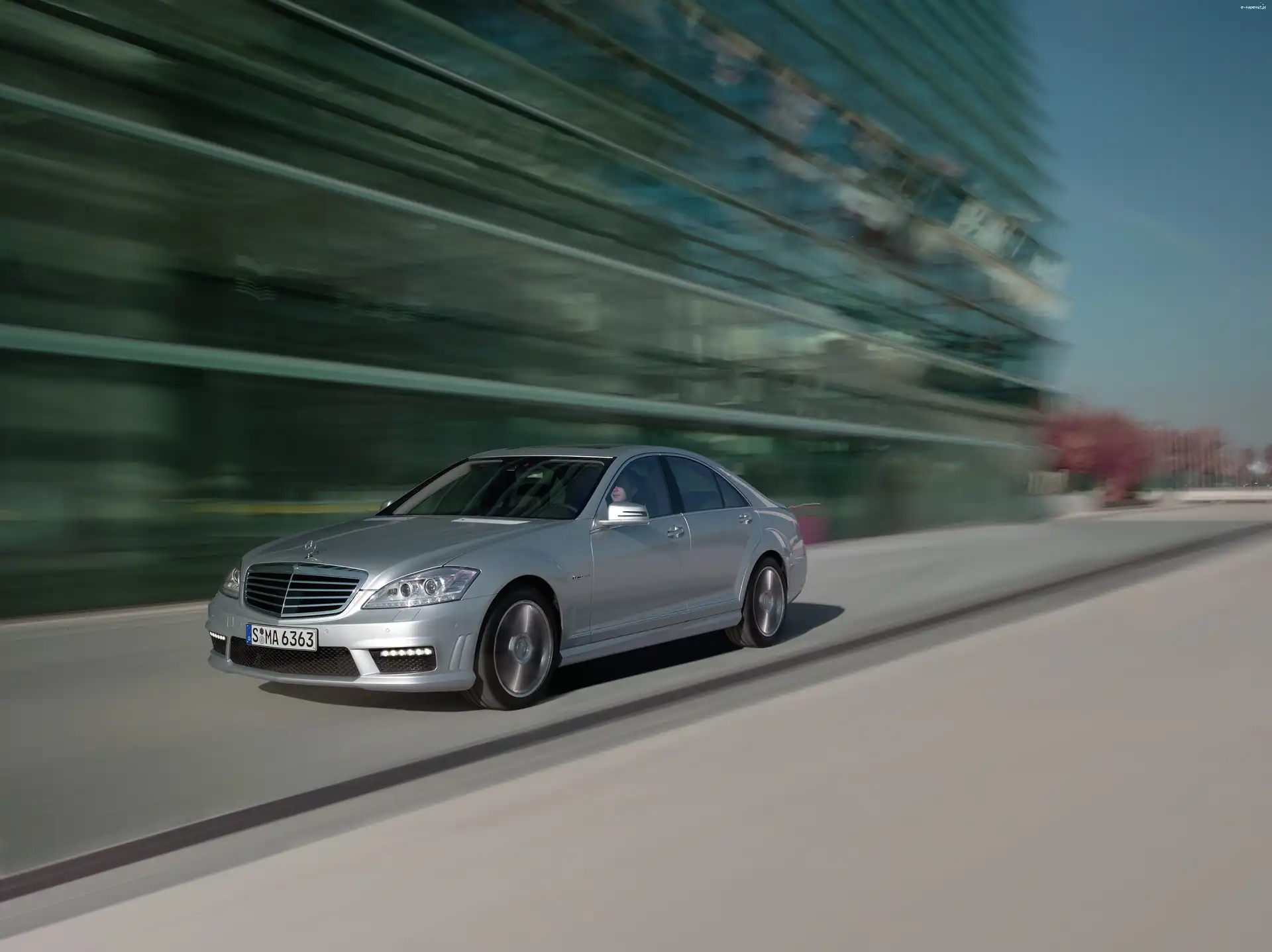 Mercedes Benz S65, Limuzyna