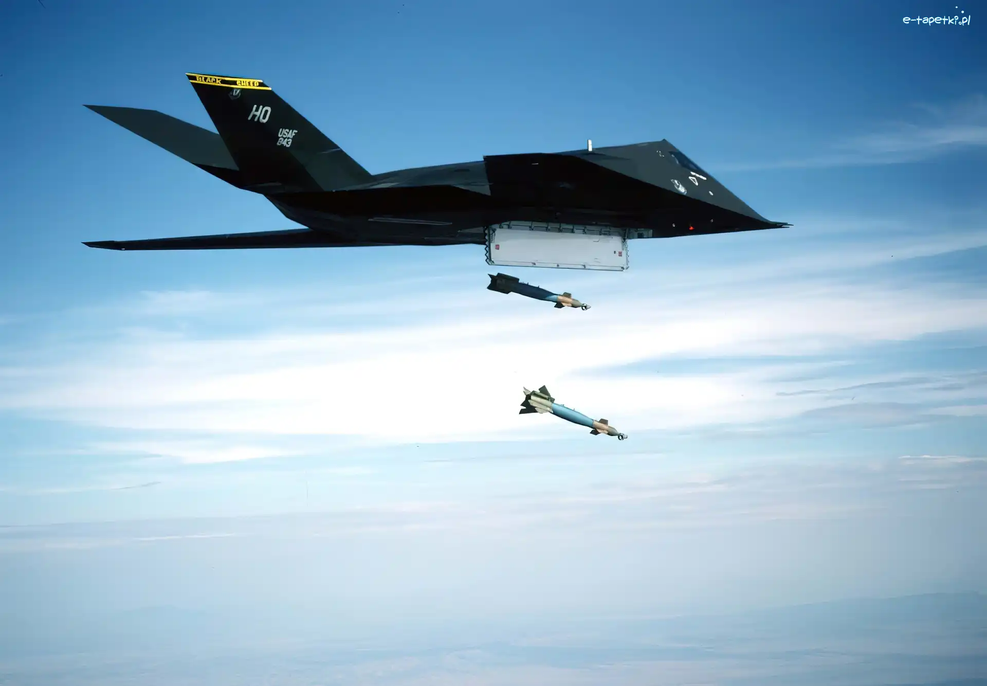 Bombardowanie, F-117 Nighthawk