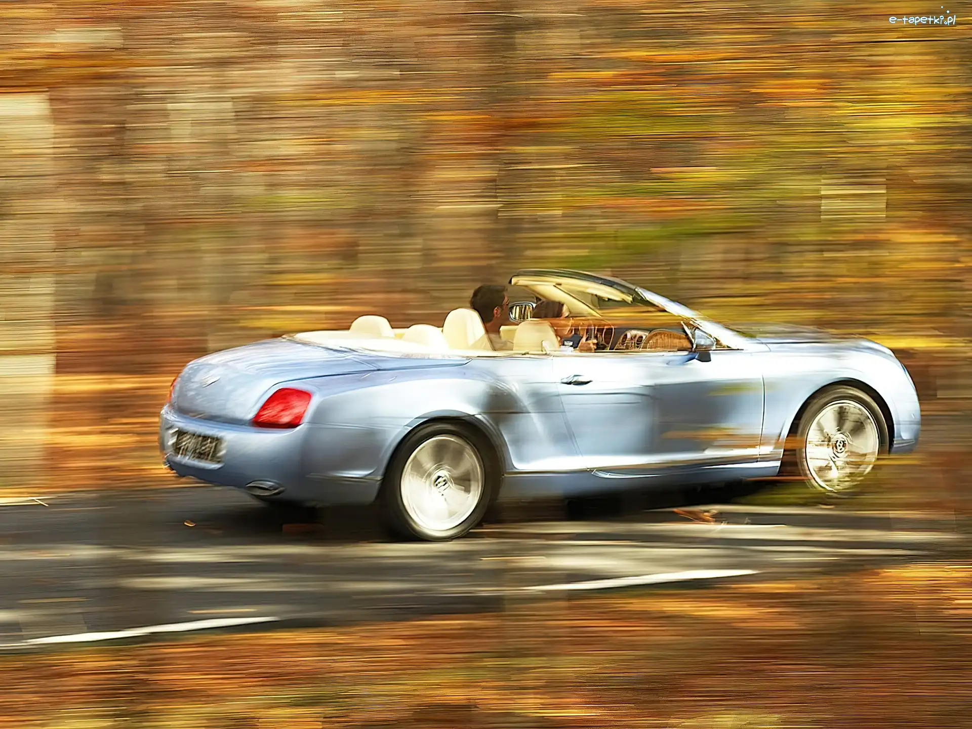 Bentley Continental GTC, Błękitny