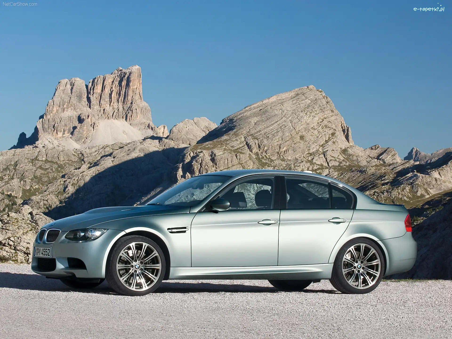 Maska, E90, BMW M3, Przetłoczenie