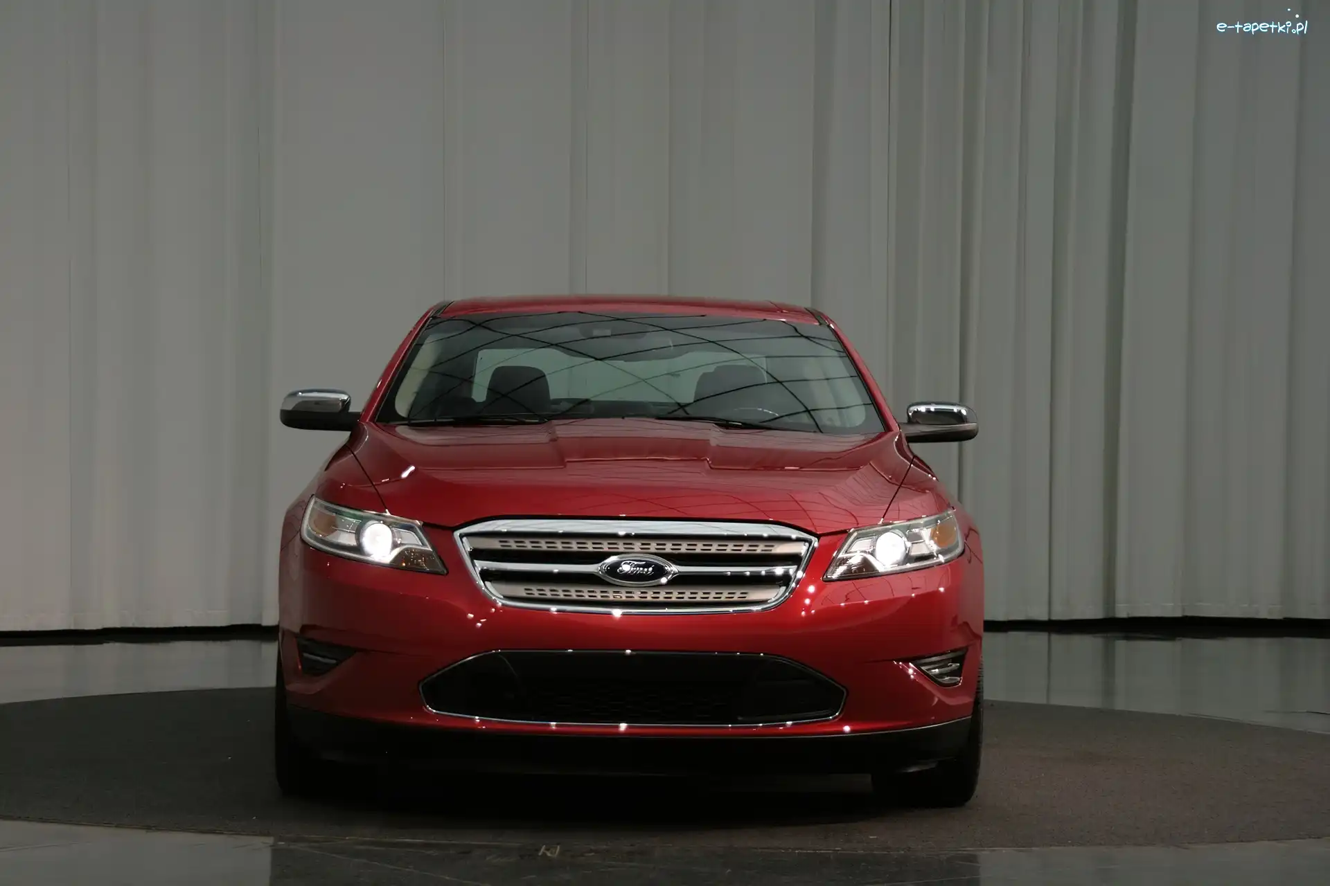 Maska, Ford Taurus