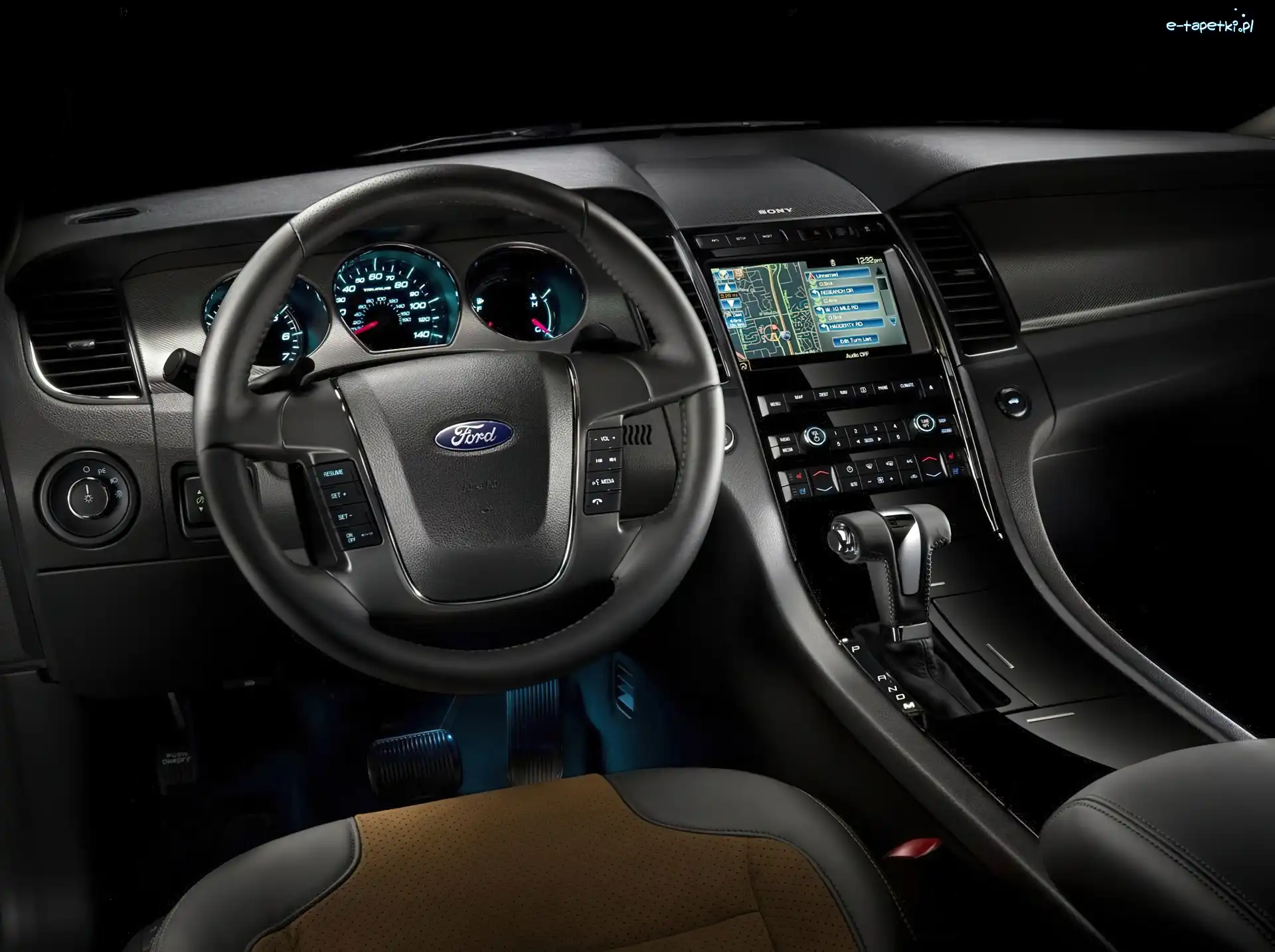 Nawigacja, Ford Taurus
