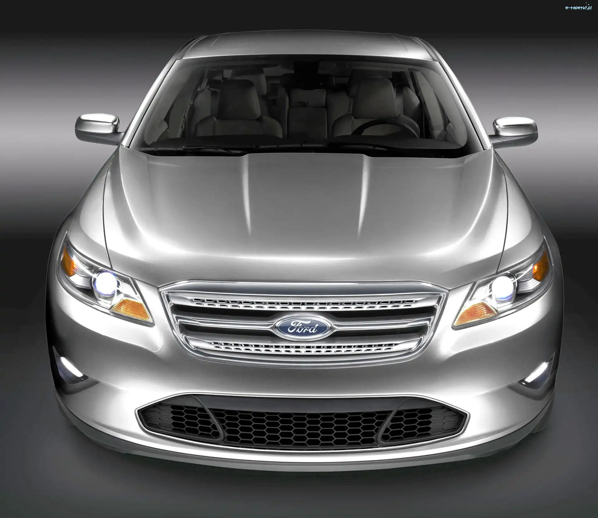 Ford Taurus, Wloty, Atrapa, Przód