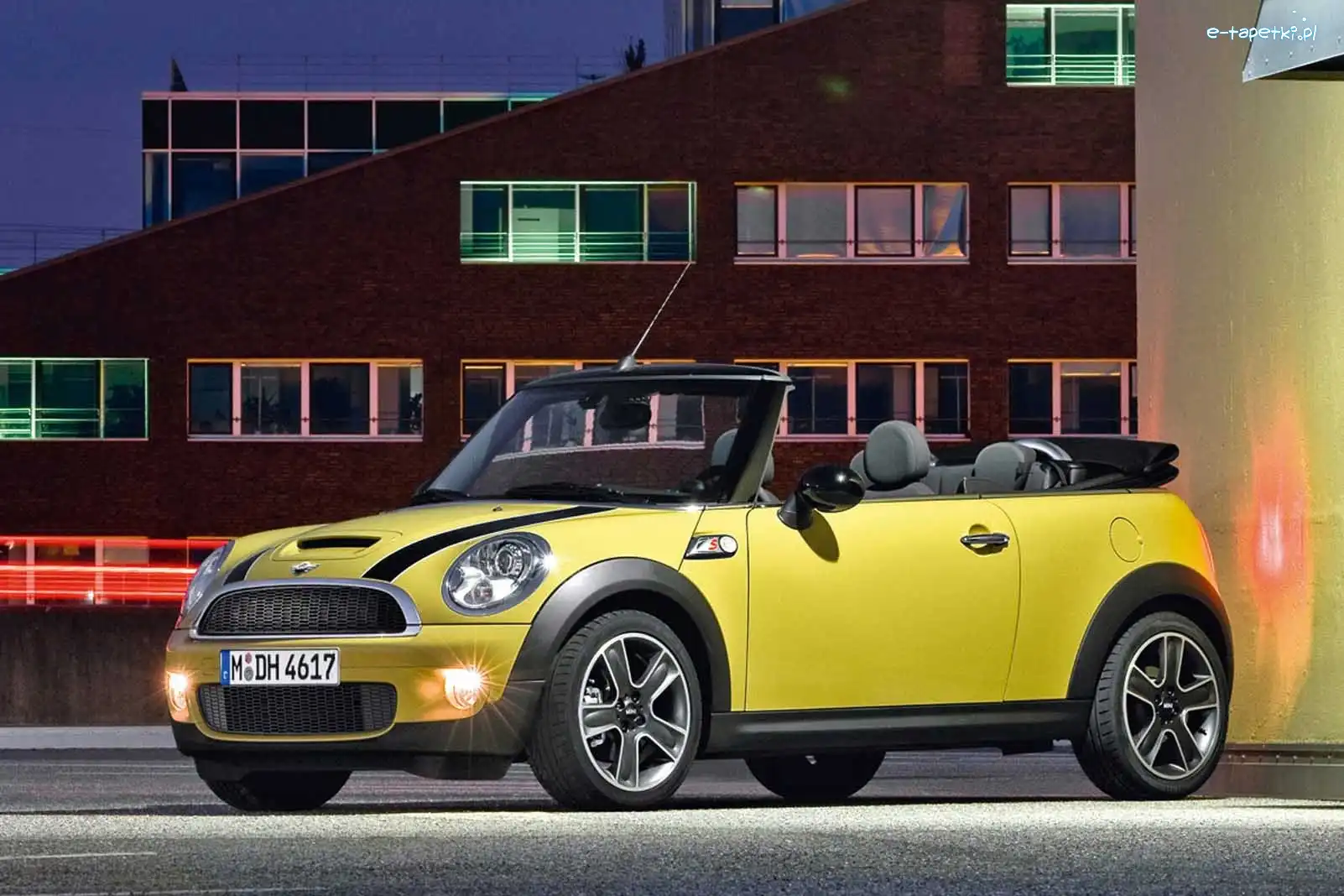 Reklama, Mini Cooper Cabrio