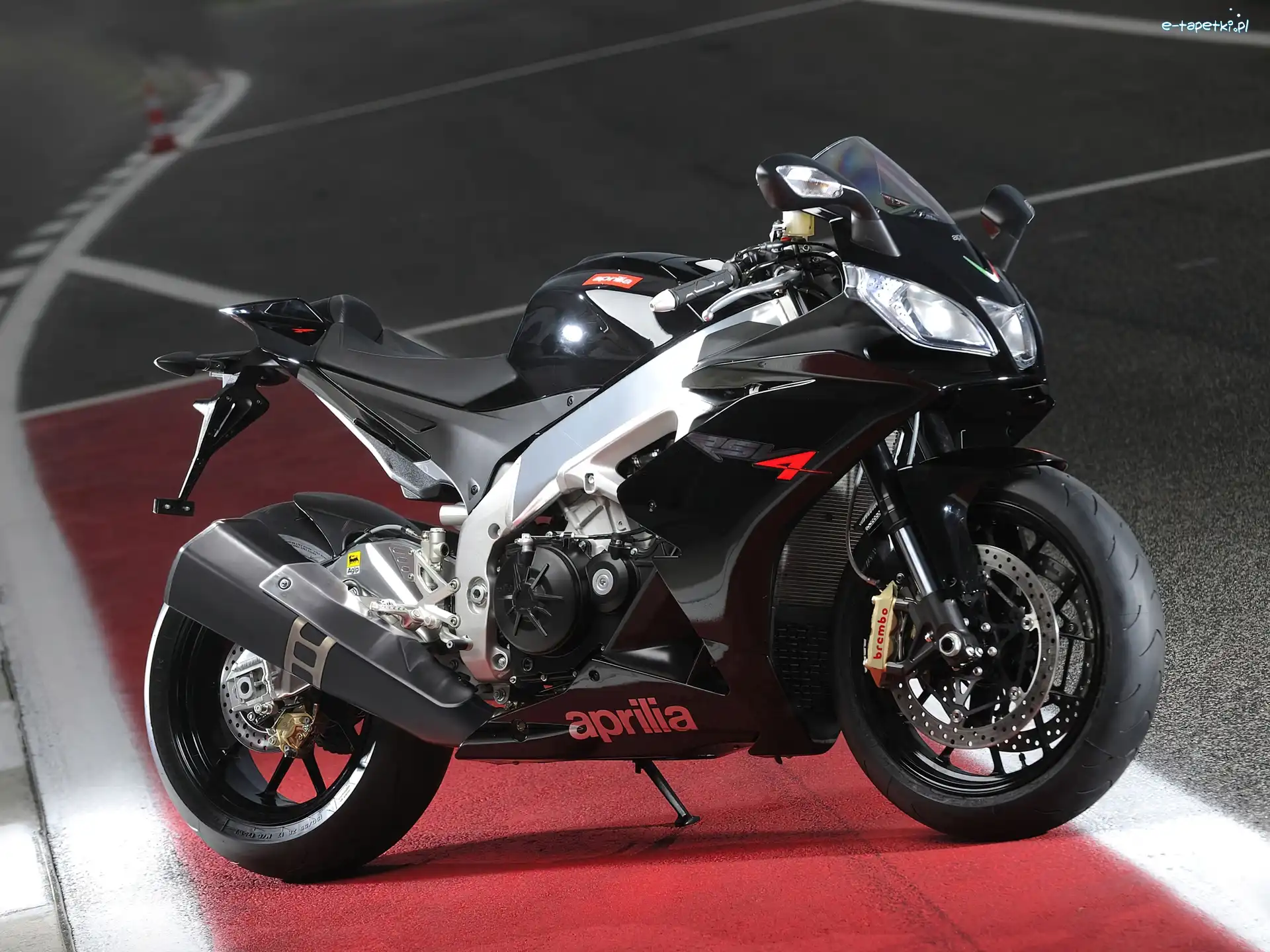 Wyścigowy, Tor, Aprilia RSV4
