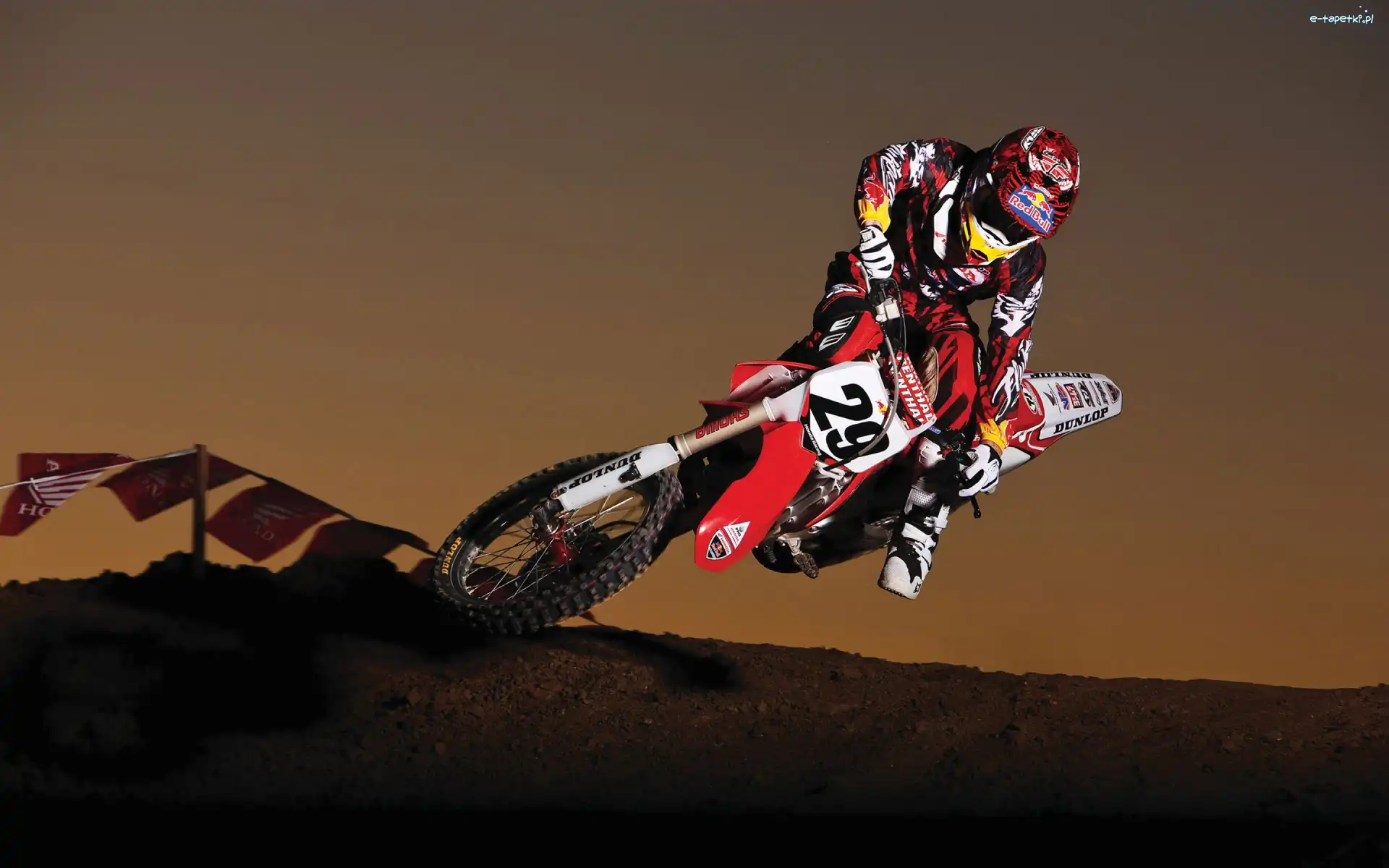 Dunlop, Opony, Honda Red Bull