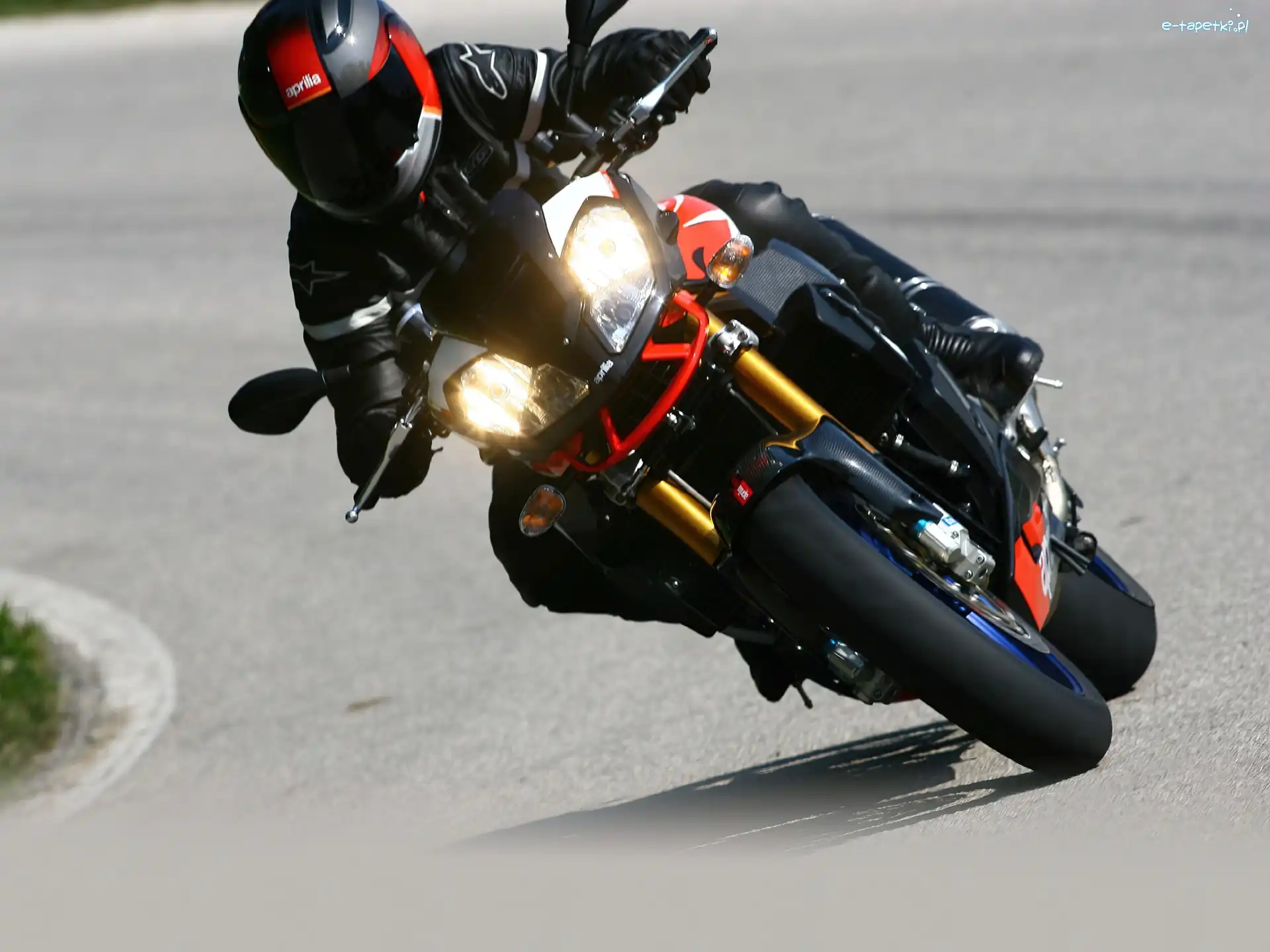 Wyścigowy, Tor, Aprilia Tuono 1000R Factory