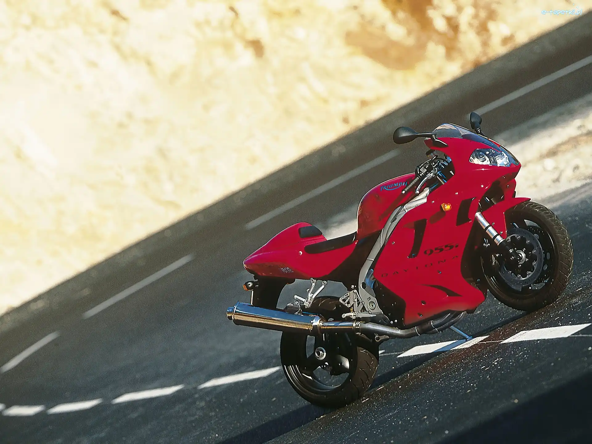 Ścigacz, Triumph Daytona 955i