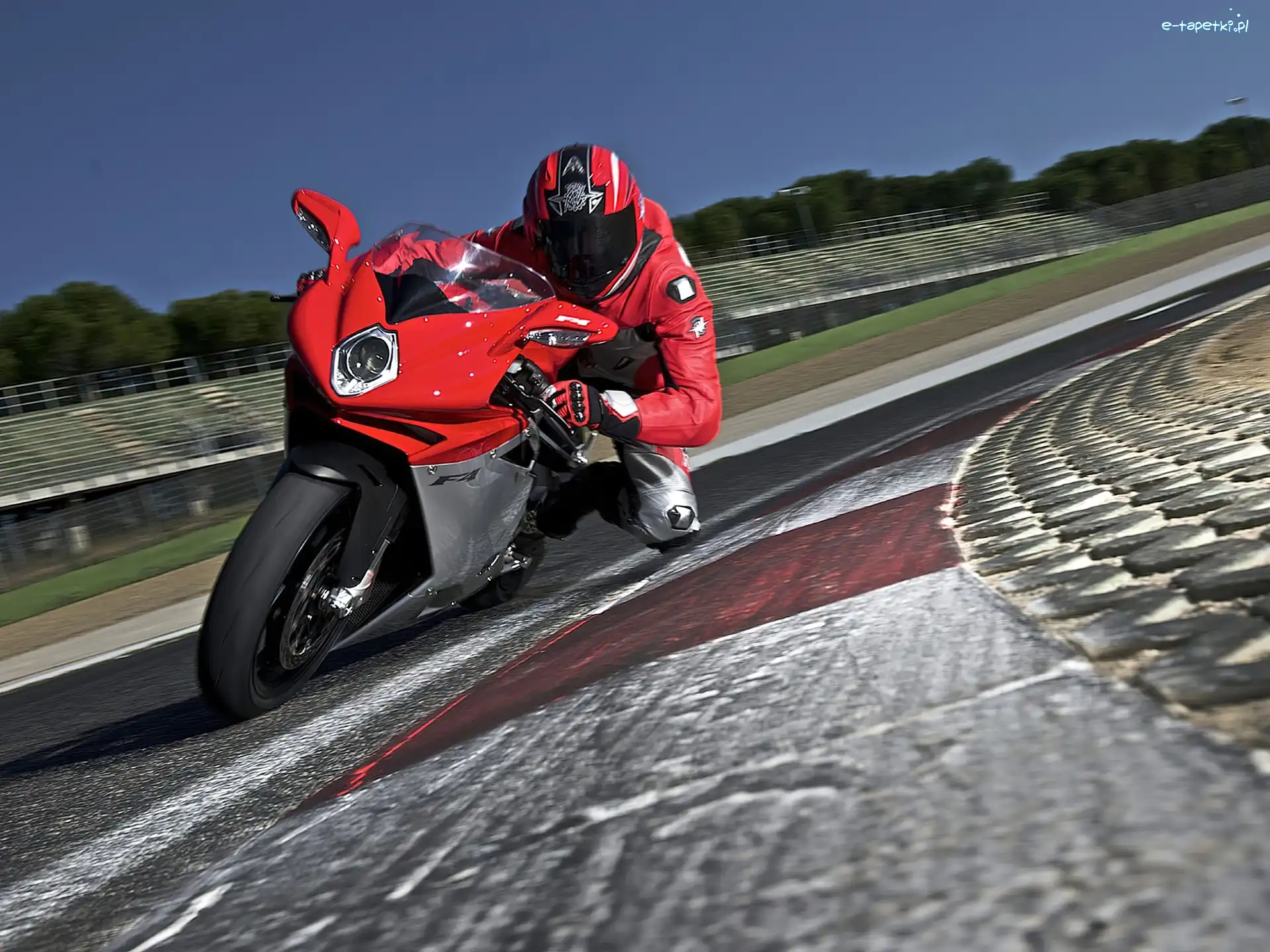 Torowe, Opony, MV Agusta F4