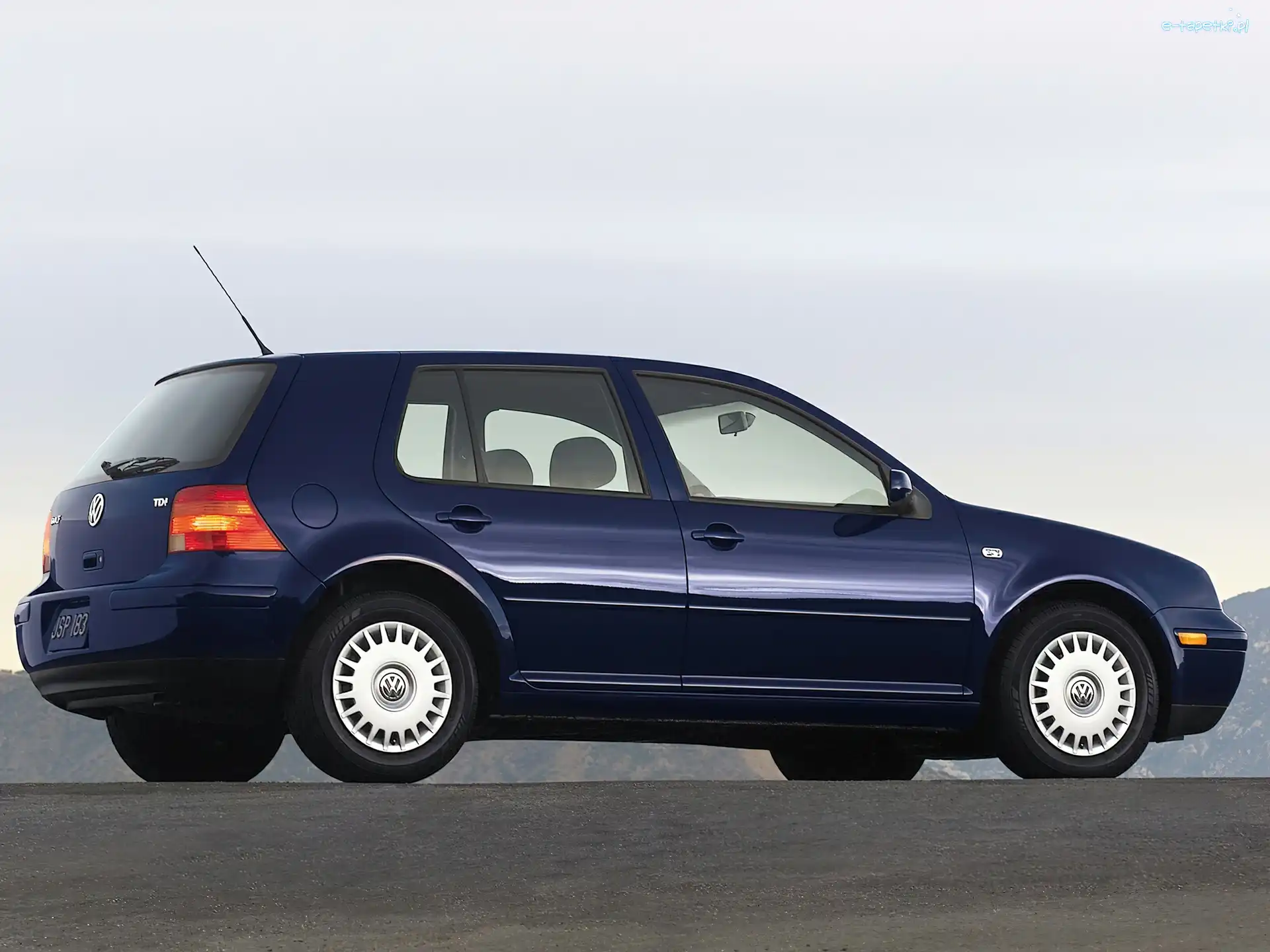 Granatowy, Golf 4