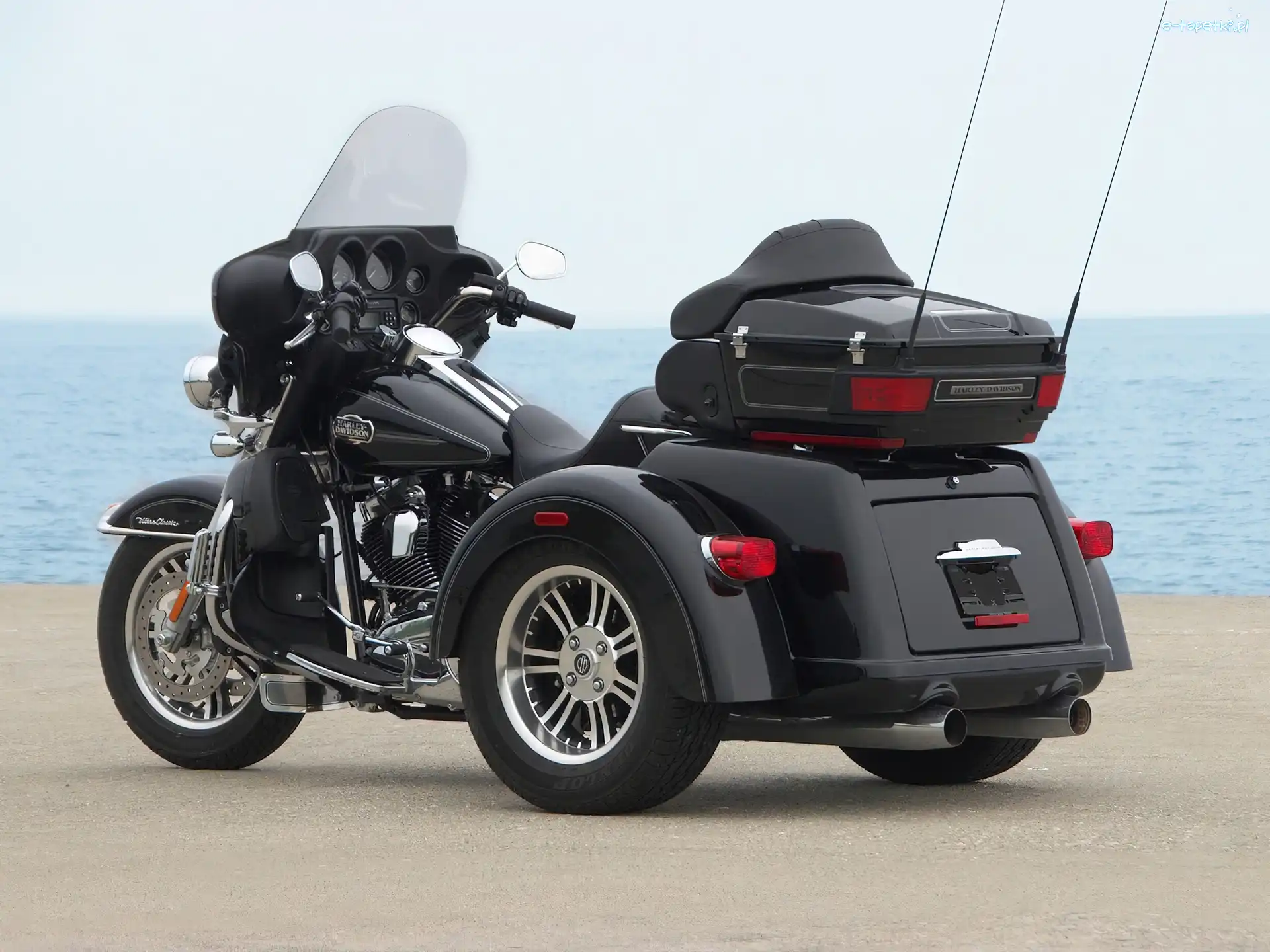 Motor trzykołowy, Harley Davidson Tri Glide Ultra Classic