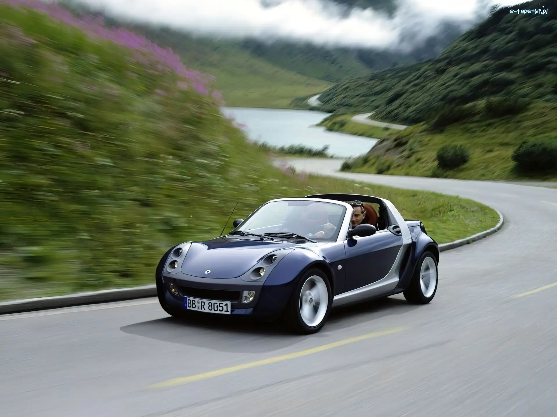 Ulica, Smart Roadster