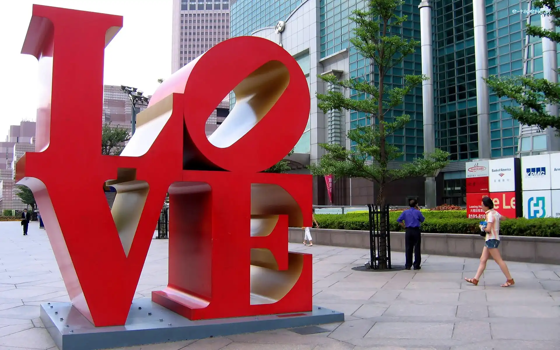 Love, Pomnik, Taipei