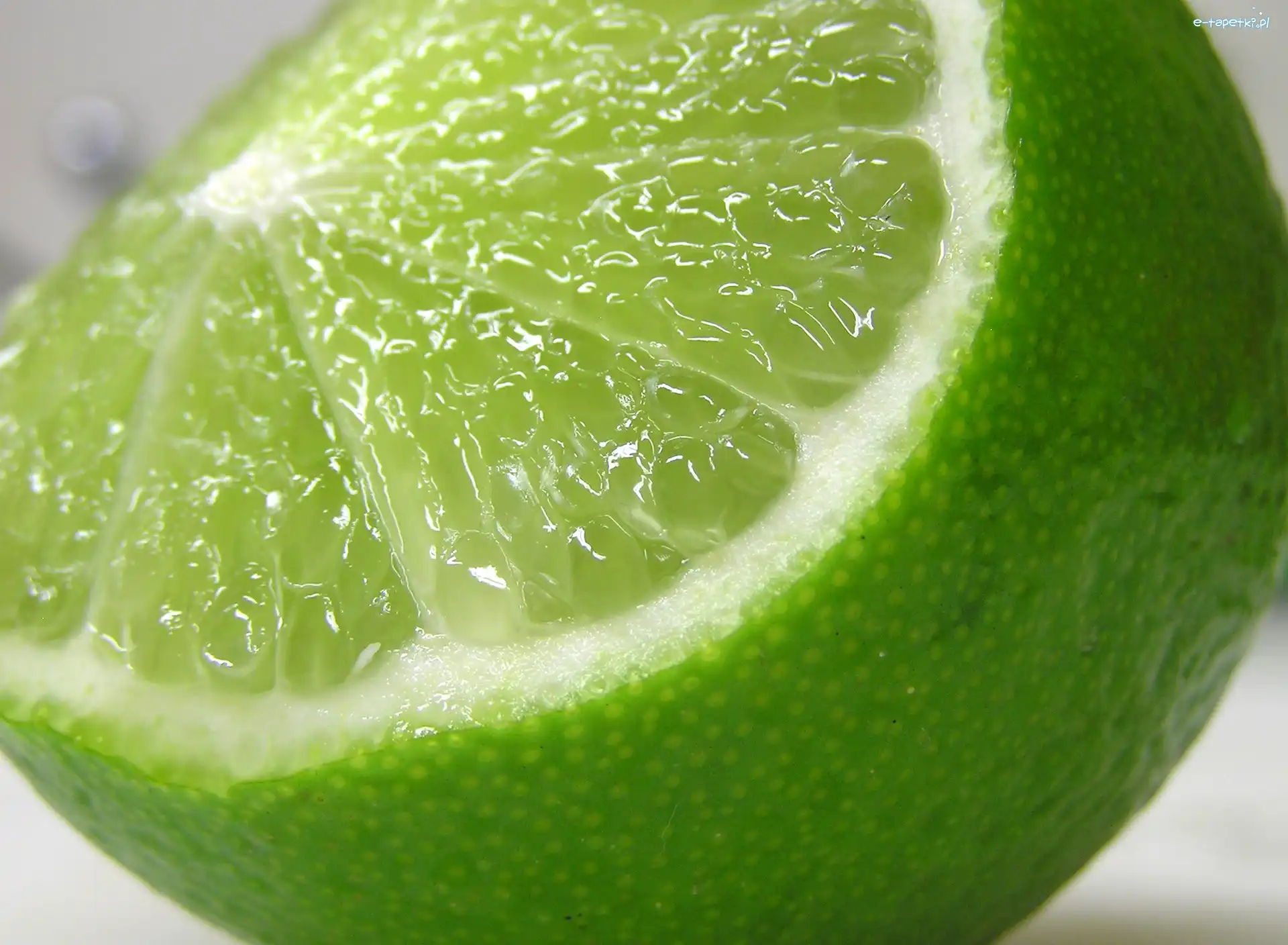 Limonka, Przekrojona