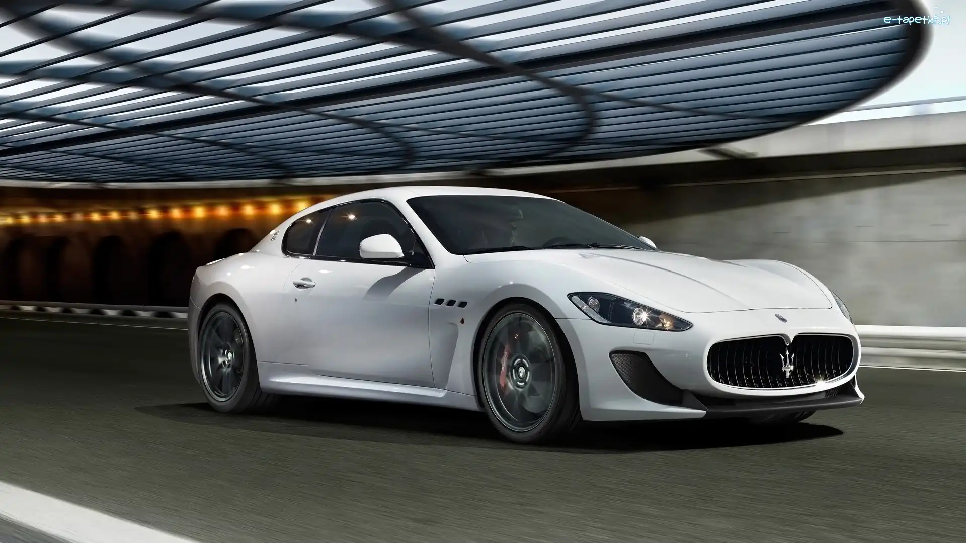 Światła, Maserati