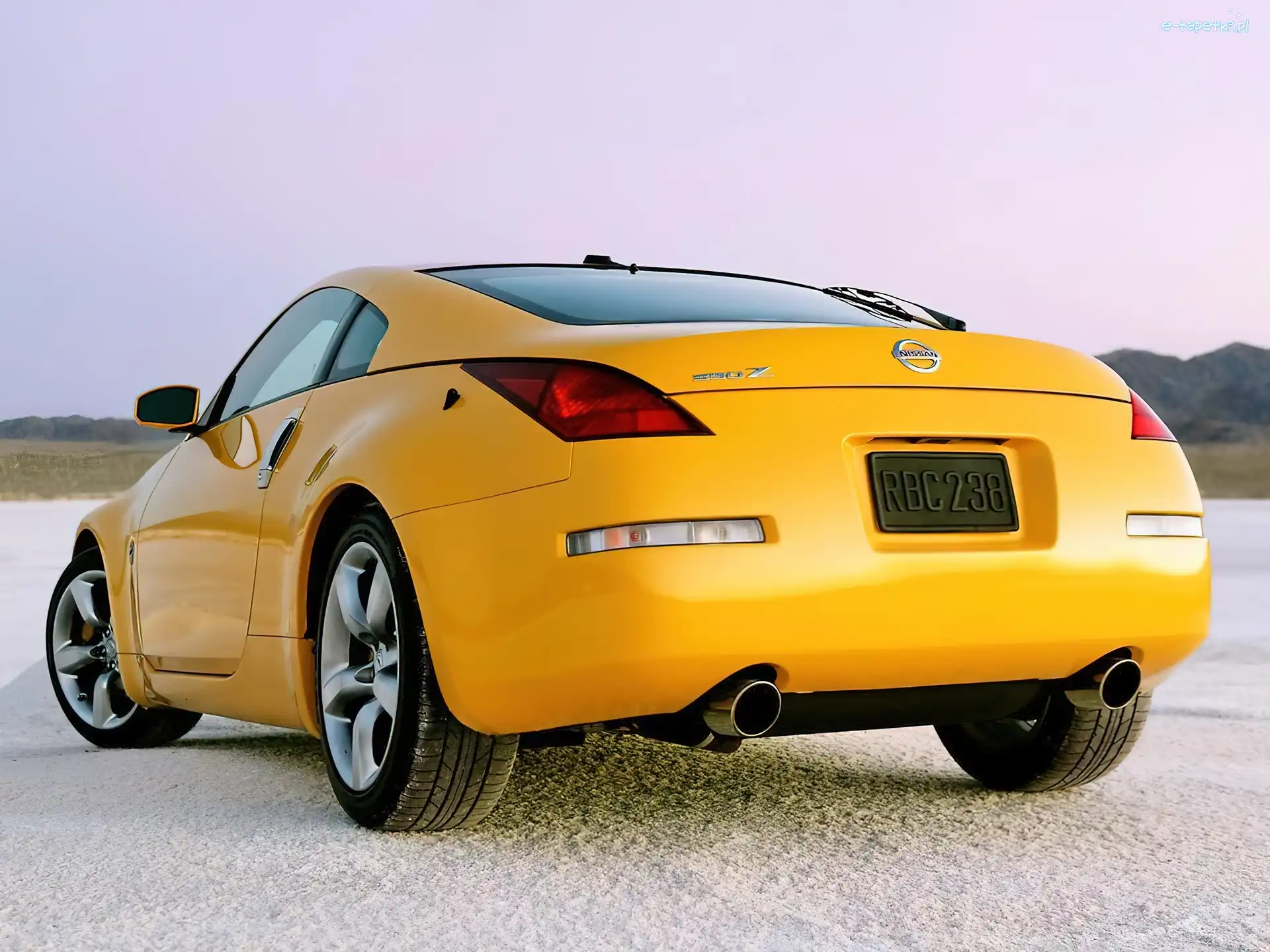 Nissan 350Z, Żółty