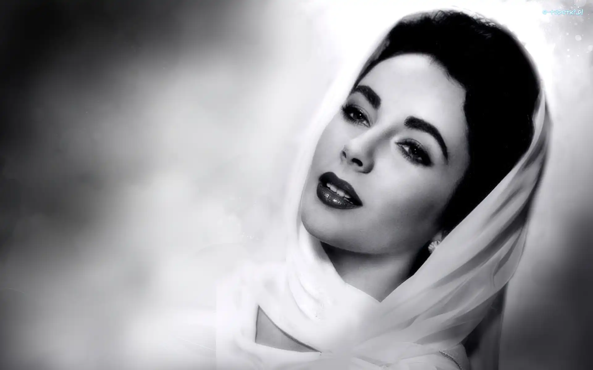 Chusta, Elizabeth Taylor