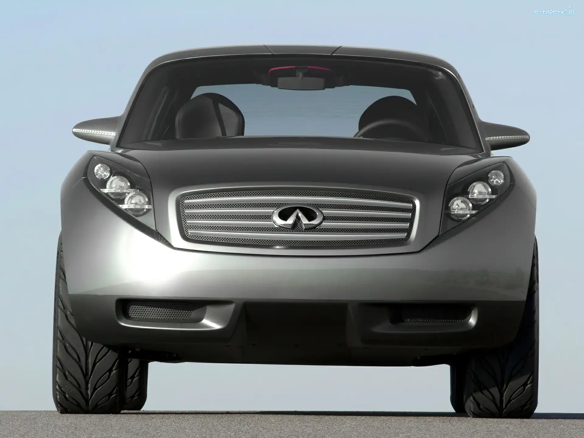 Przód, Infiniti Triant
