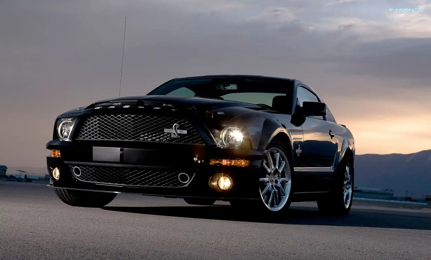 Ford Shelby GT 500 KR, Czarny