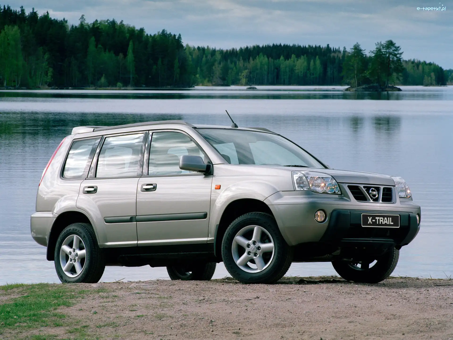 Wersja, Pierwsza, Nissan X-Trail