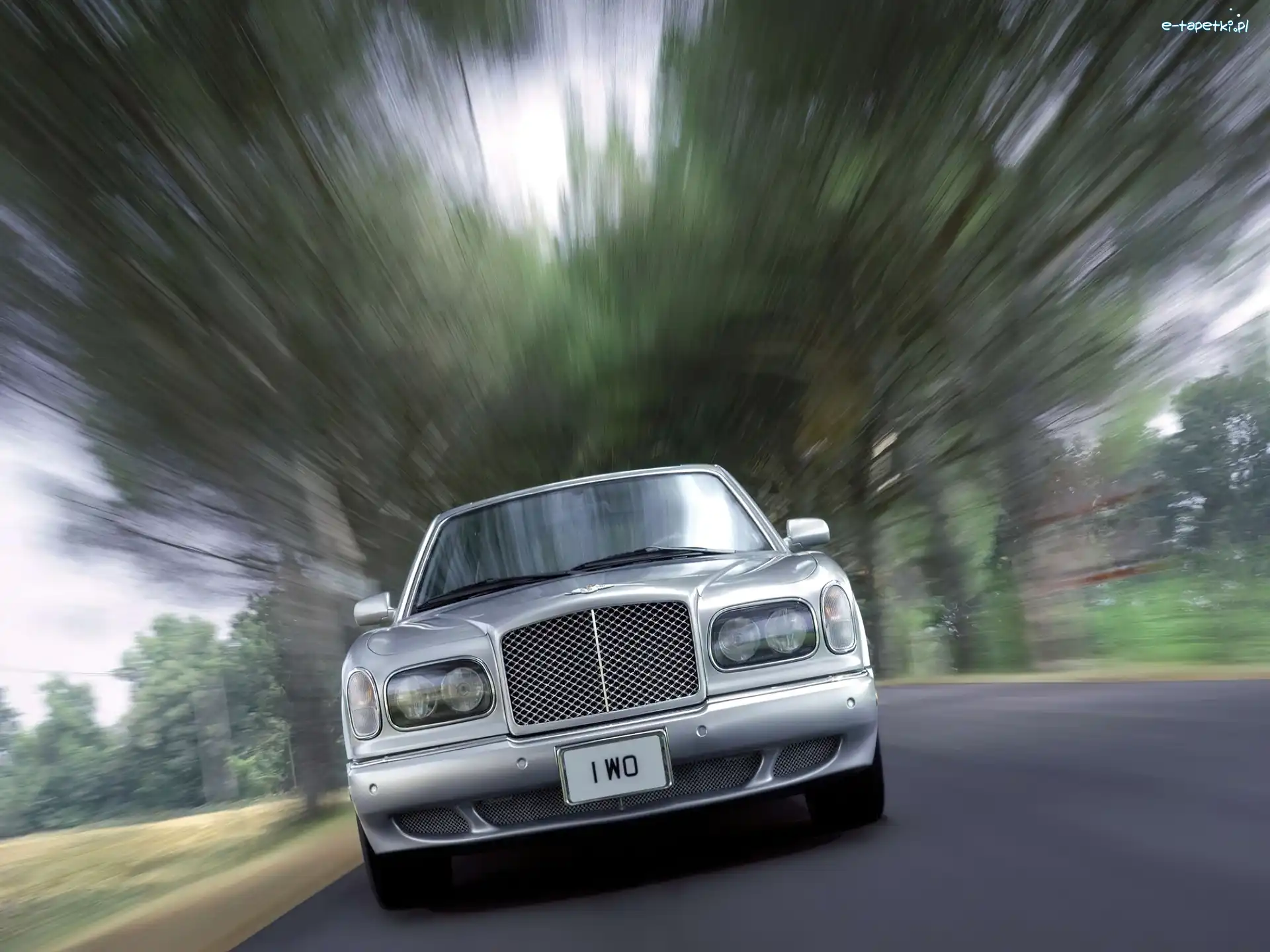 Maska, Bentley Arnage, Przód