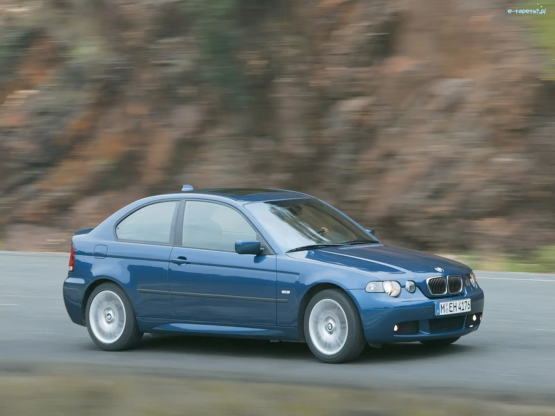 Compact, BMW 325ti, Niebieskie