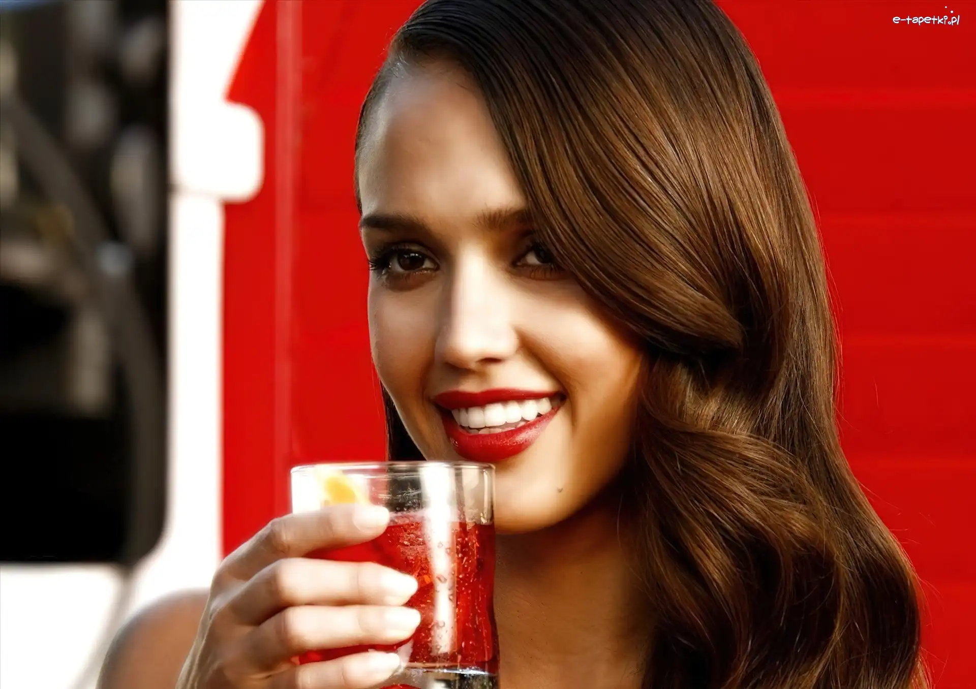 Uśmiech, Jessica Alba