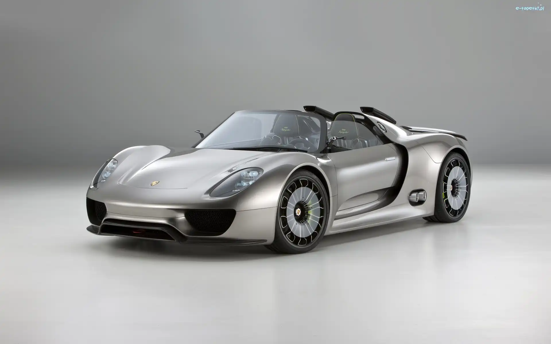 Porsche 918 Spyder Concept, Srebrne
