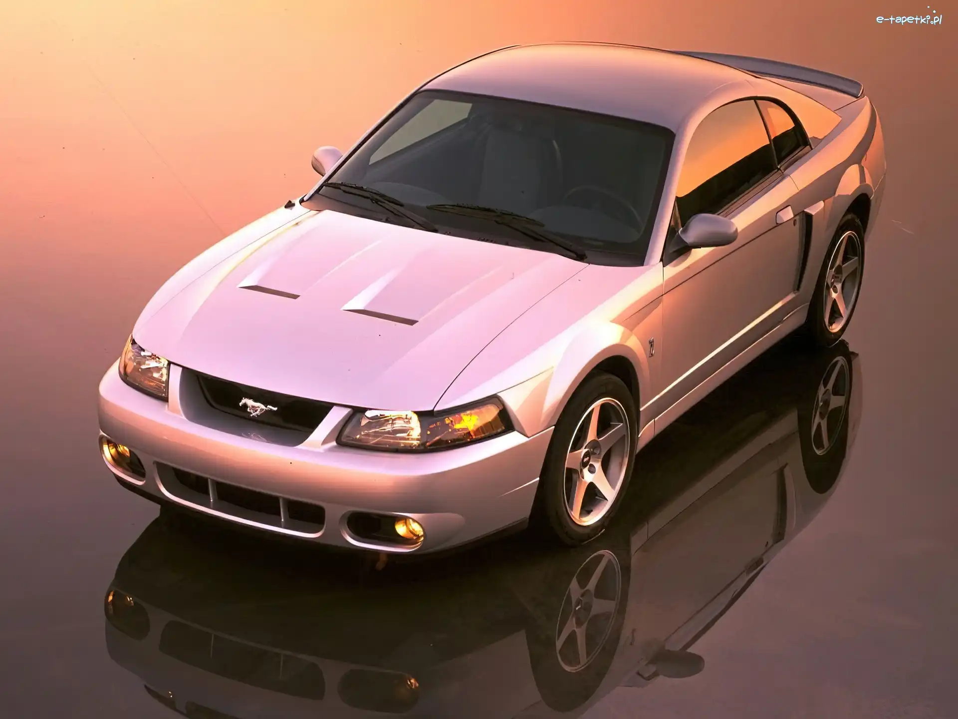 Ford Mustang, Srebrny