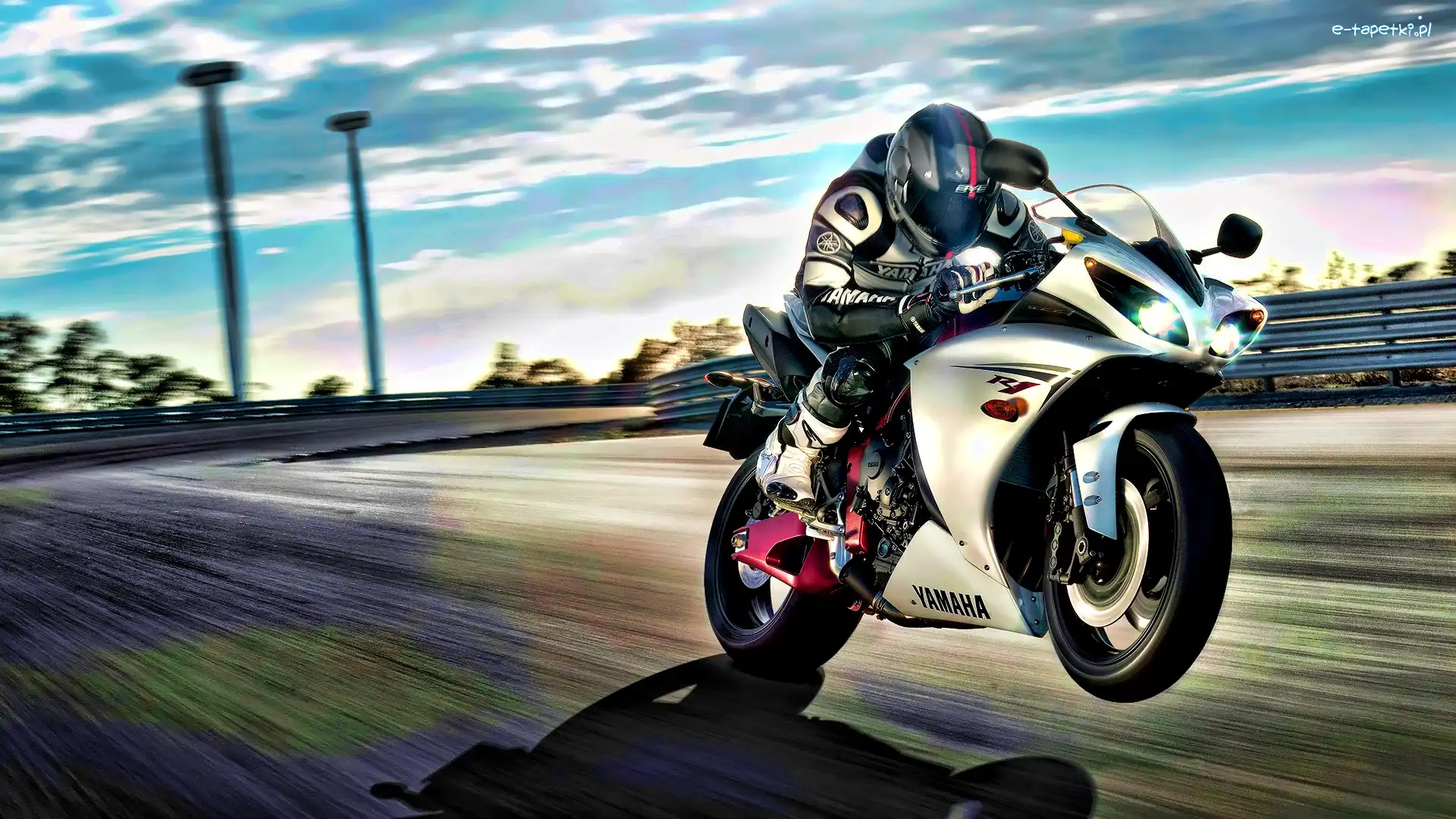 Tor, Yamaha R1